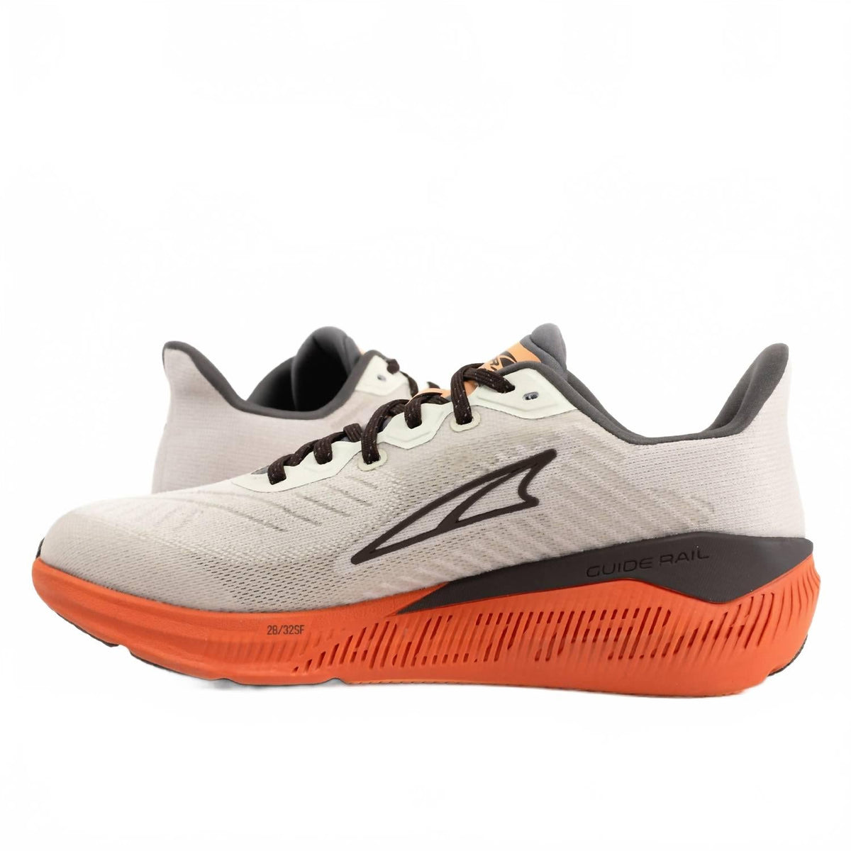 Zapatos de hombre color gris y naranja
