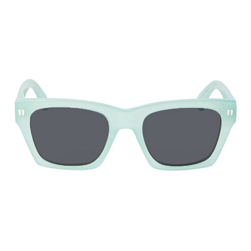Gafas color gris oscuro