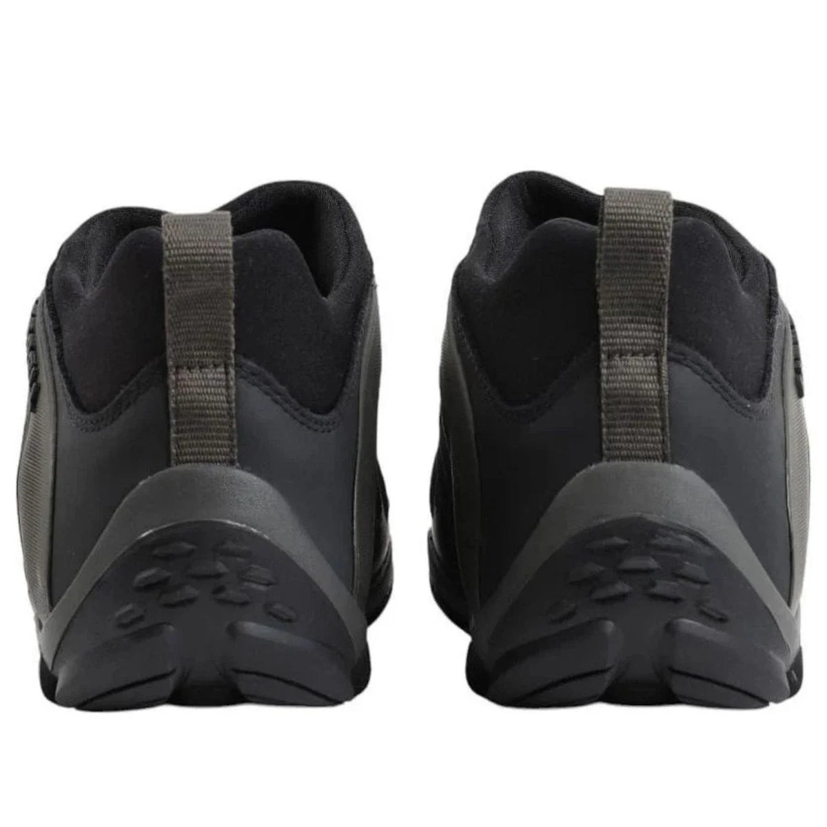 Tenis de hombre color negro