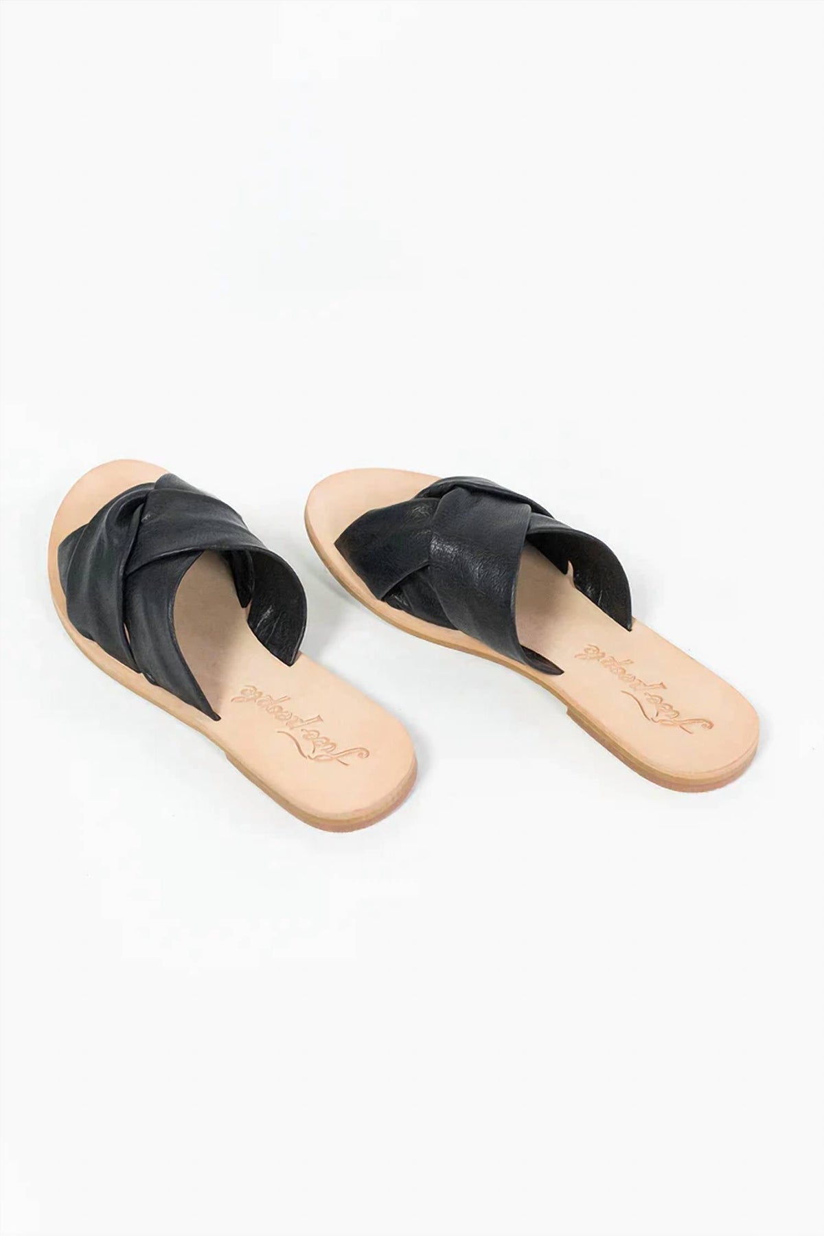 Sandalias de mujer de cuero color negro