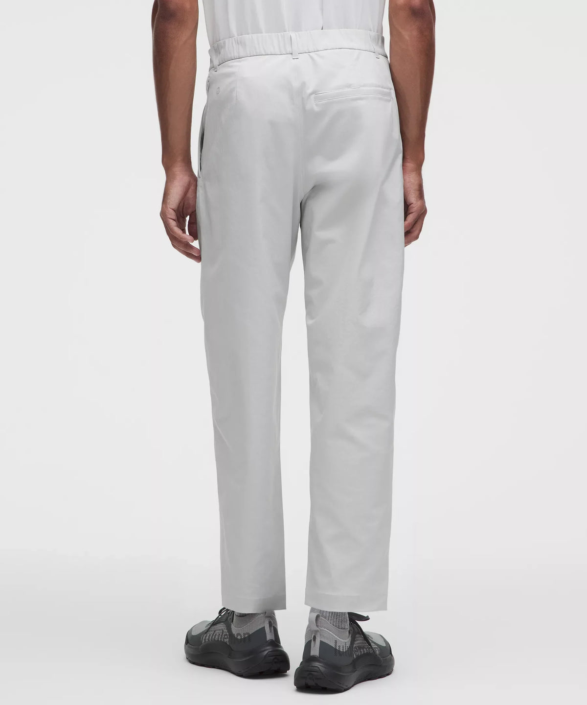 Pantalón con pliegues