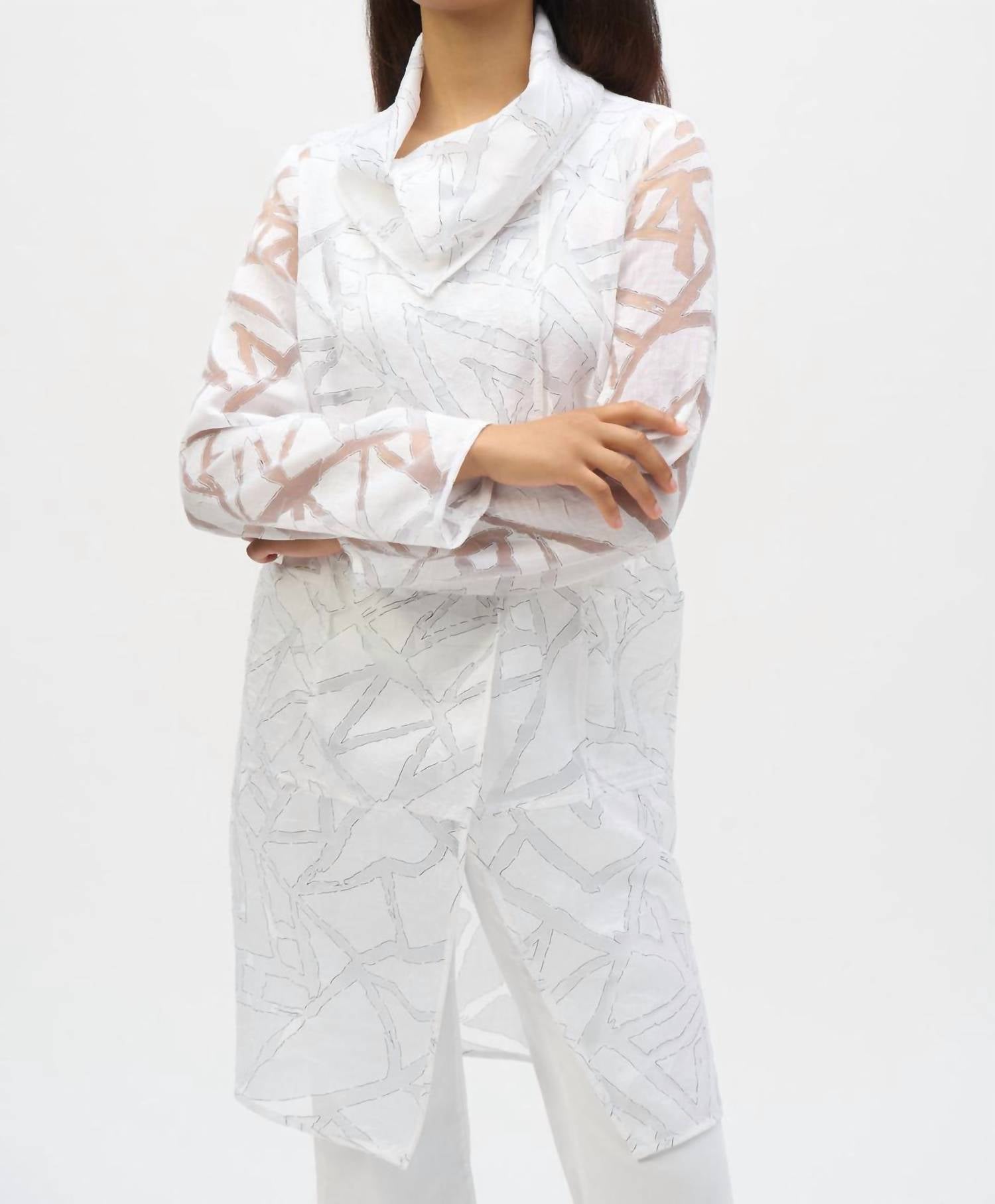 Chaqueta color blanco