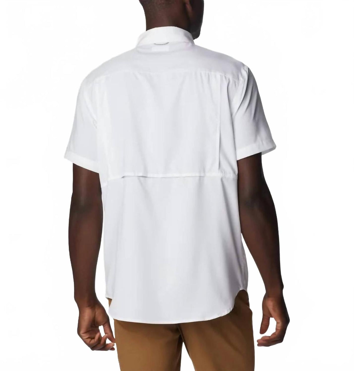 Camisa de manga corta color blanco y plateado