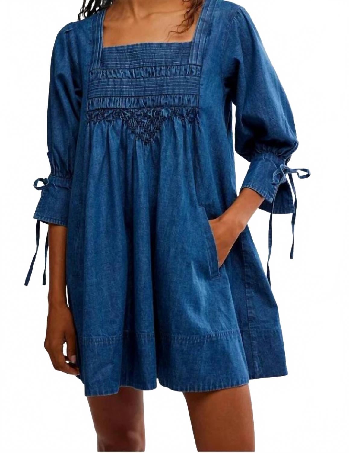 Vestido de mezclilla corto