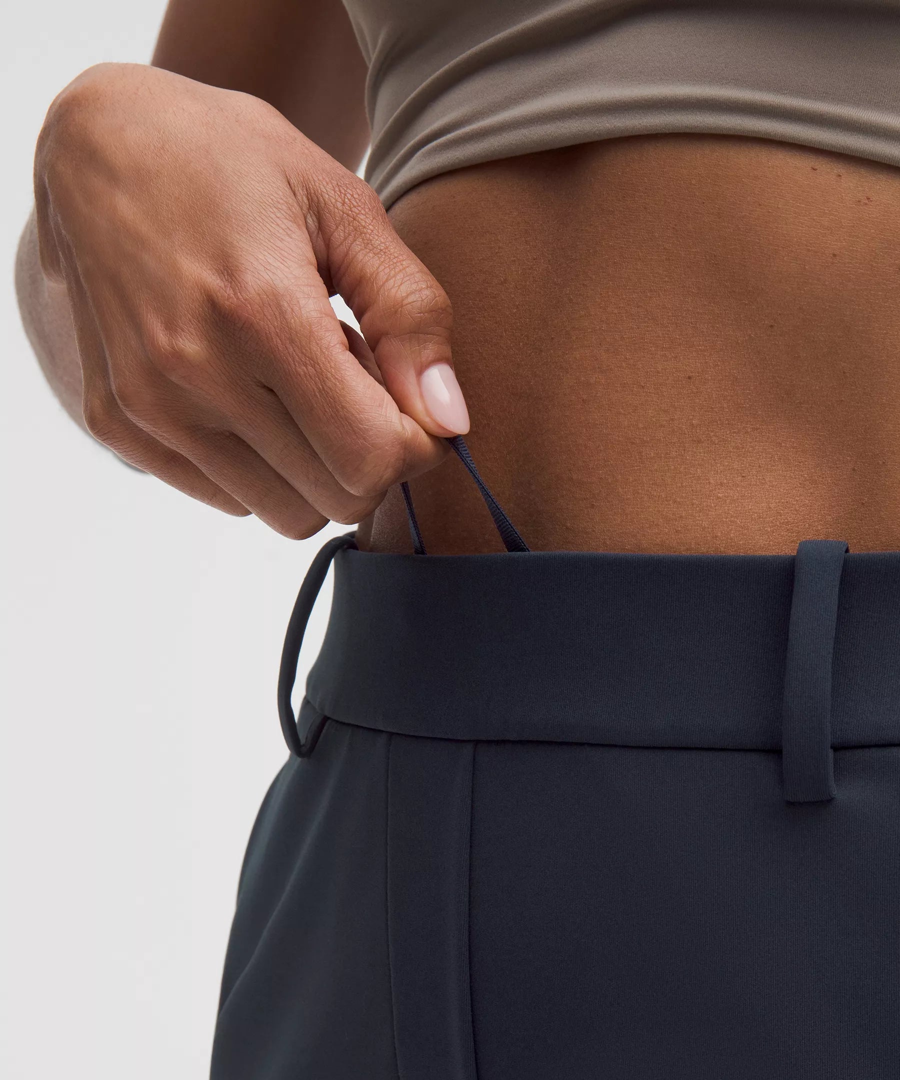 Pantalón de corte recto de tiro alto
