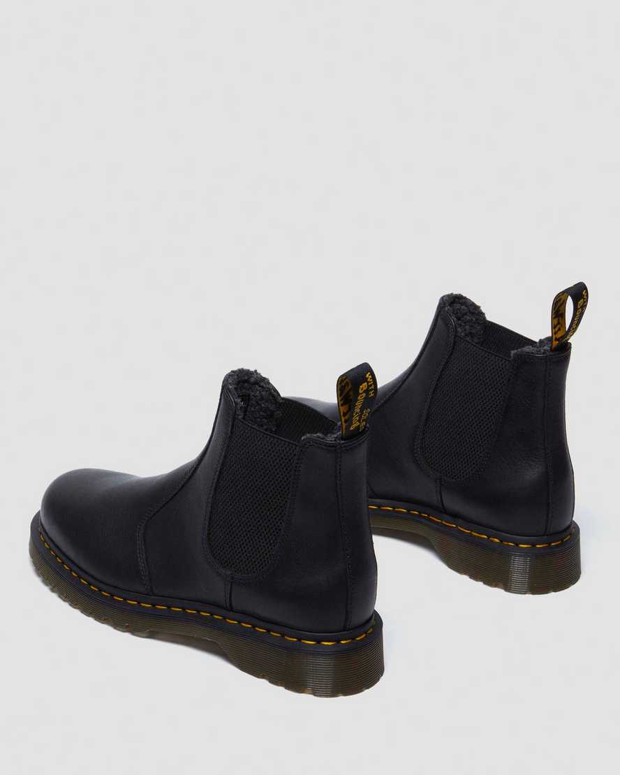 Botas