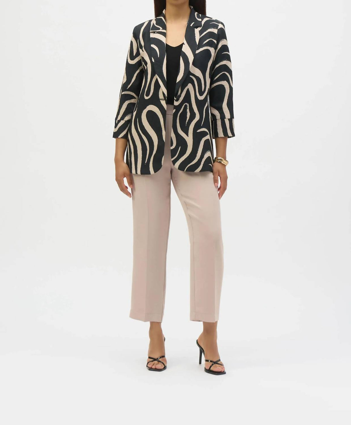 Blazer color negro
