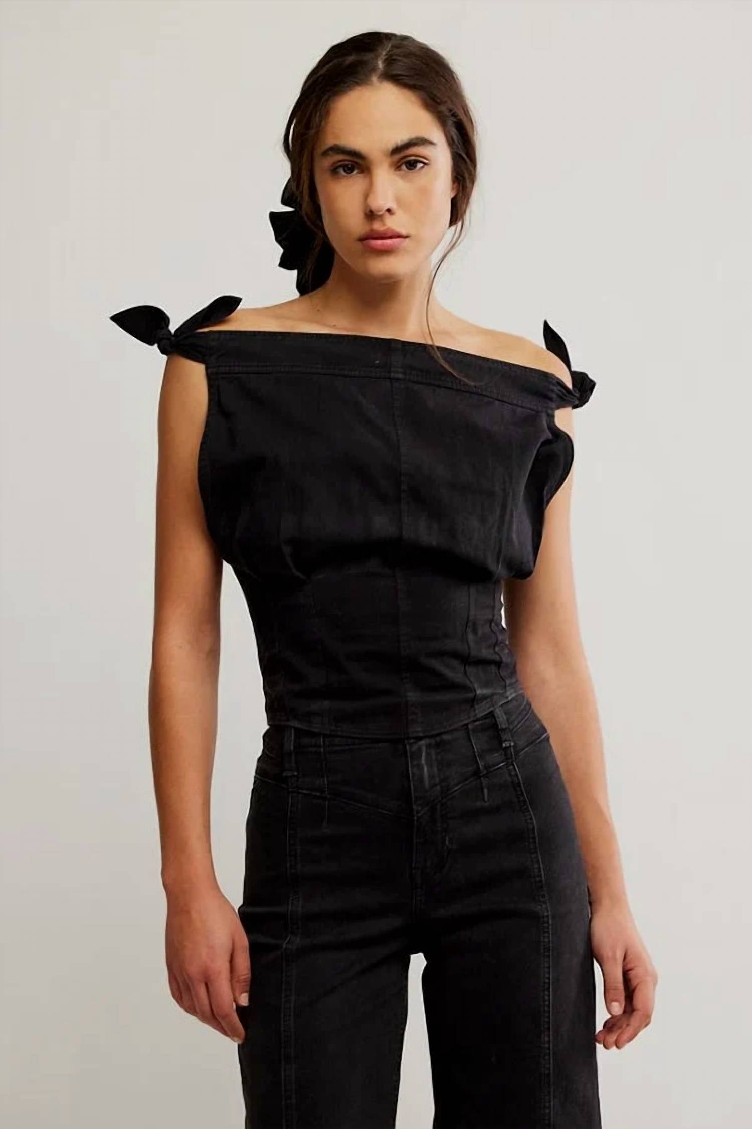 Top color negro