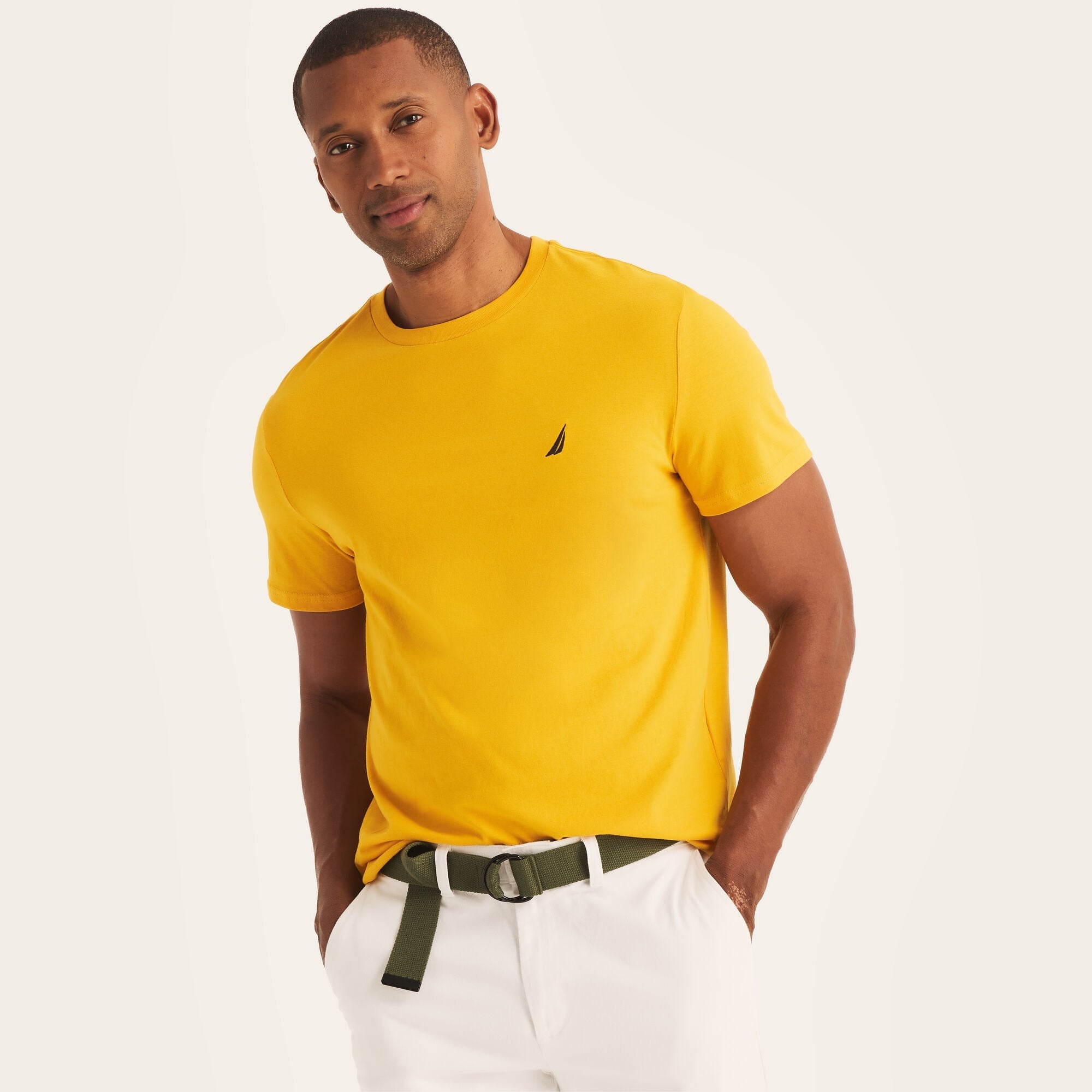 Camiseta de hombre con cuello redondo