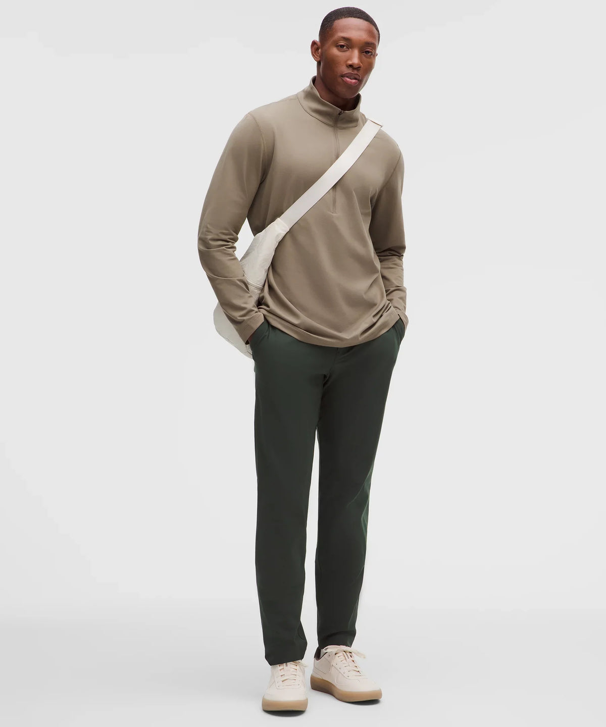 Pantalón de corte ajustado