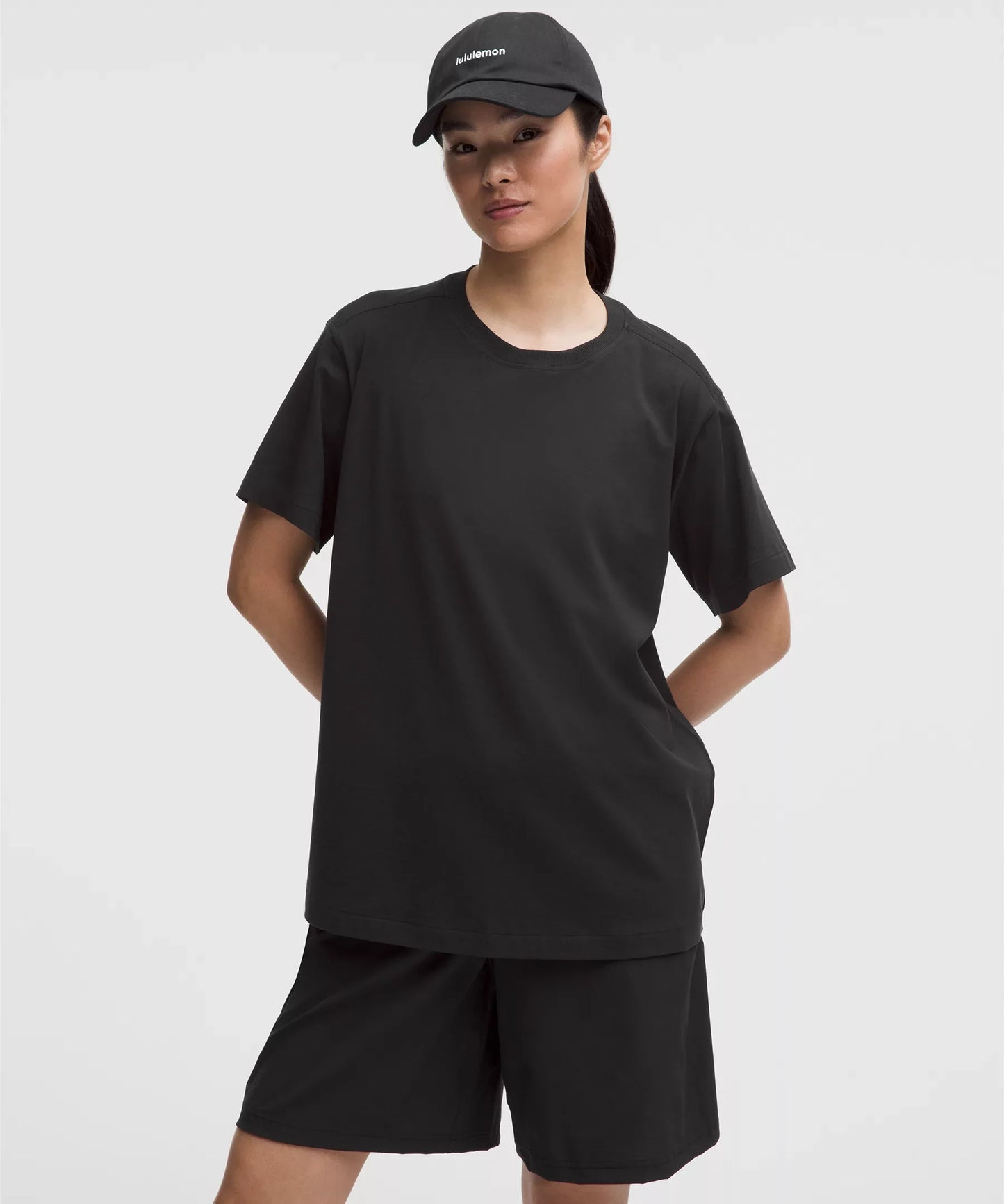 Camiseta de algodón con cuello redondo