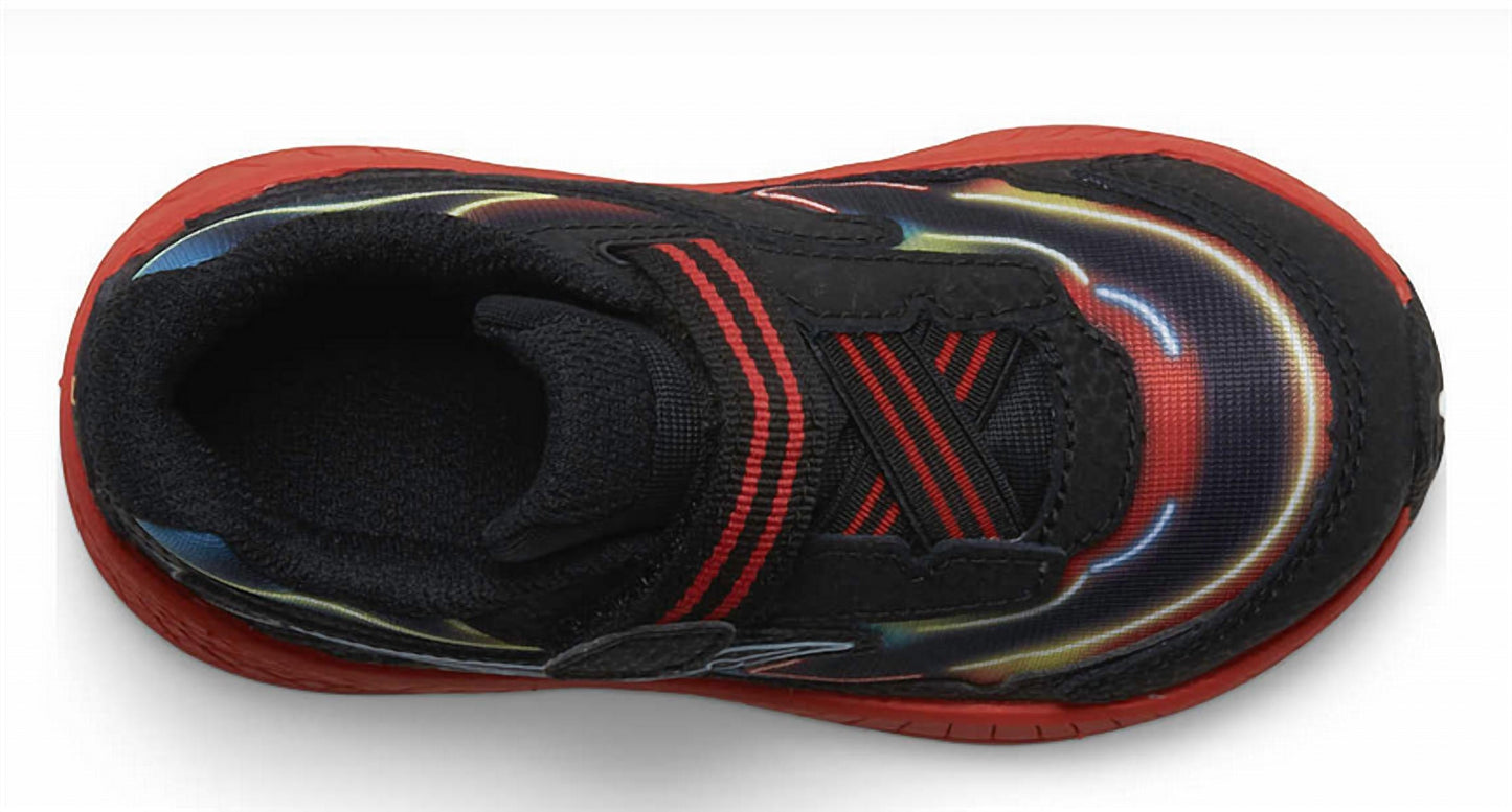 Tenis infantil color negro y rojo