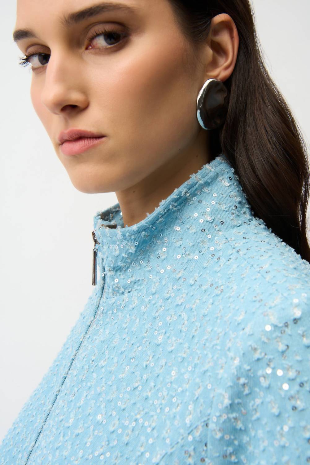 Chaqueta de mezclilla con lentejuelas color azul