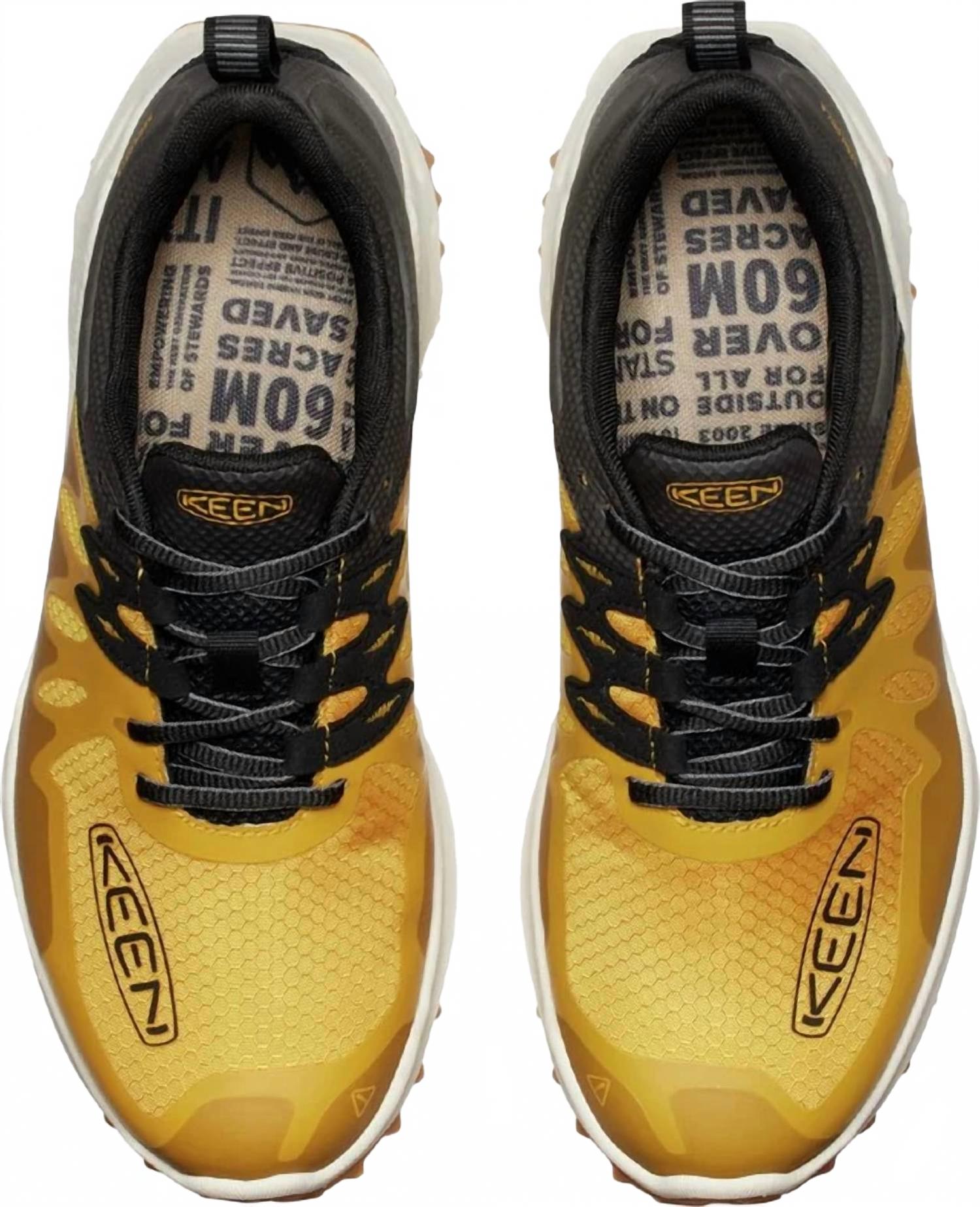 Zapatos de hombre color negro y amarillo