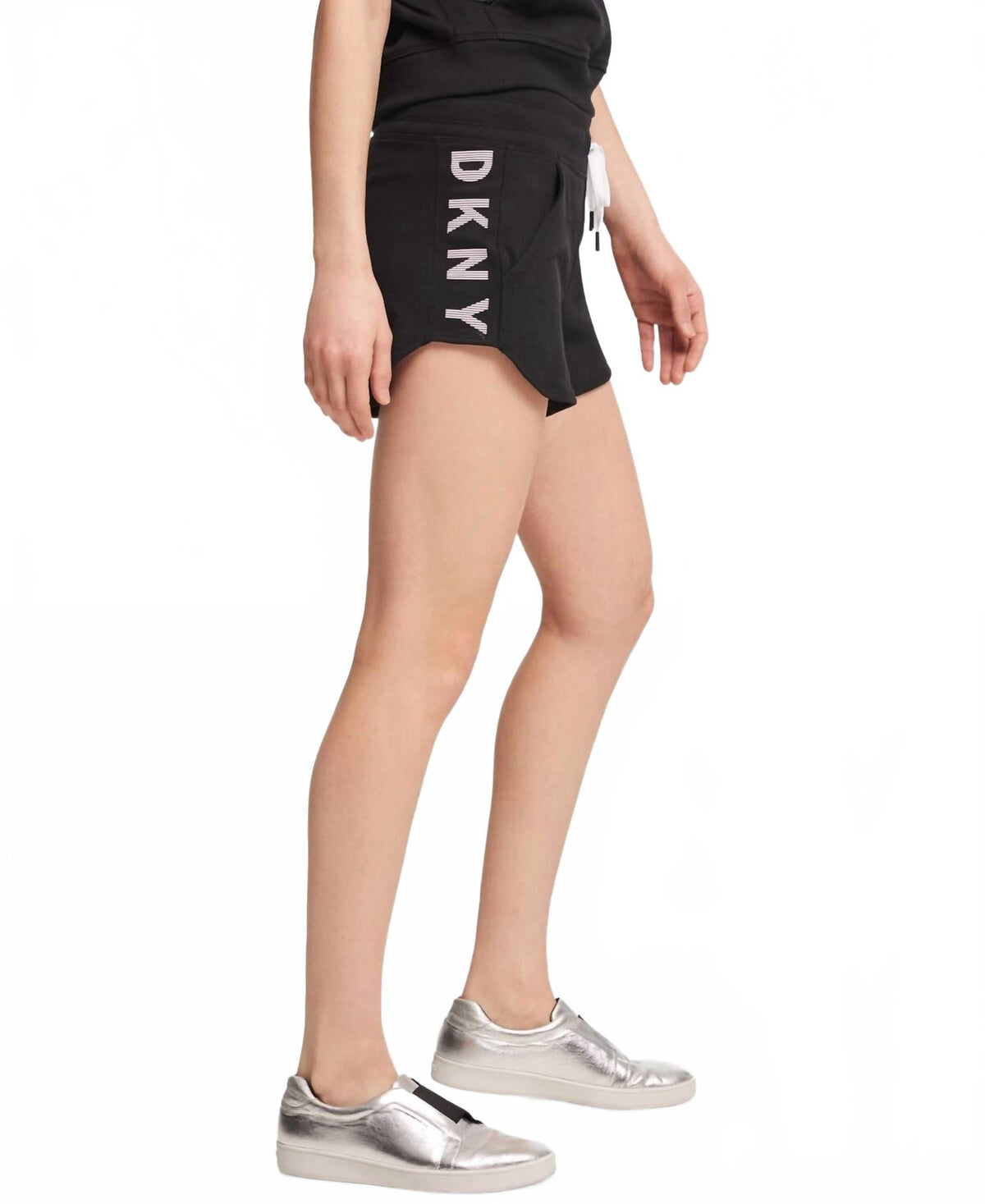 Short color negro