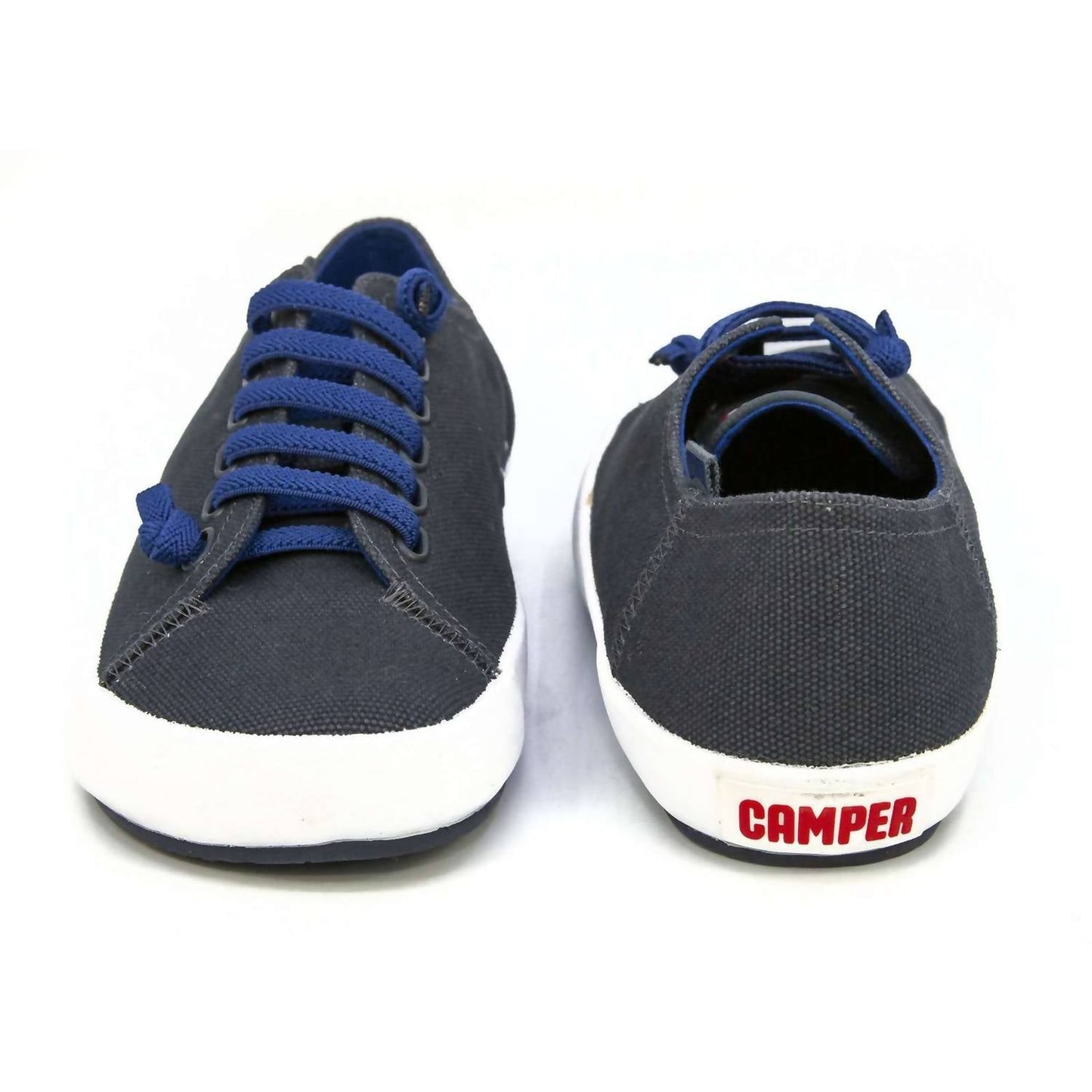 Tenis de hombre color gris