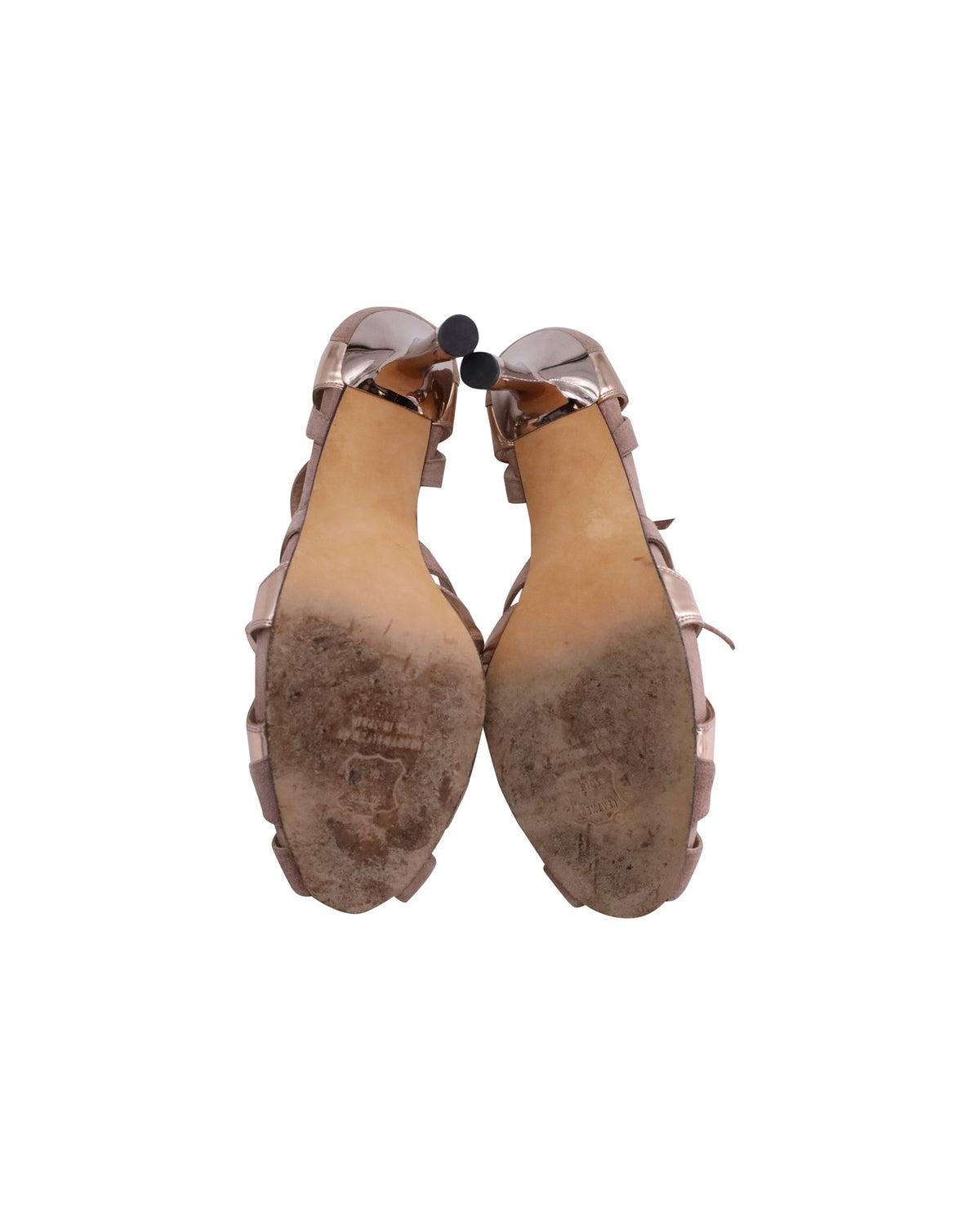 Sandalias de cuero color beige