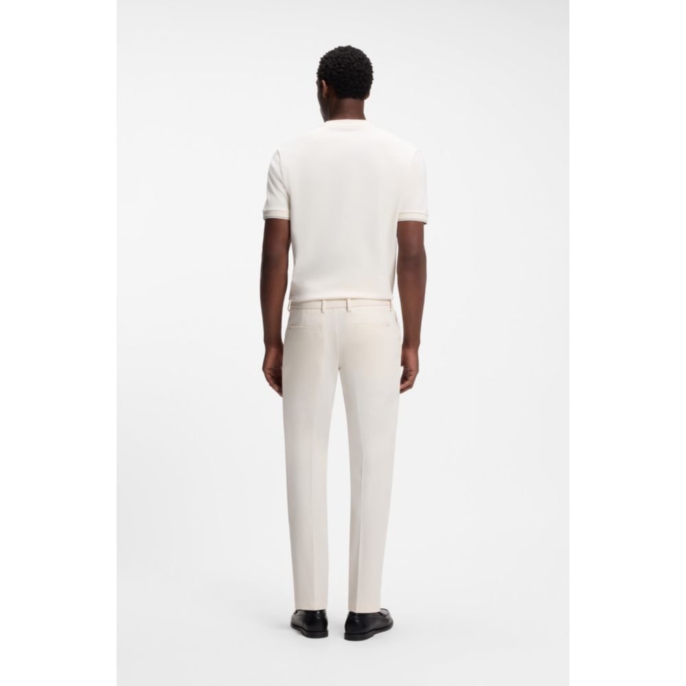 Pantalón de corte ajustado