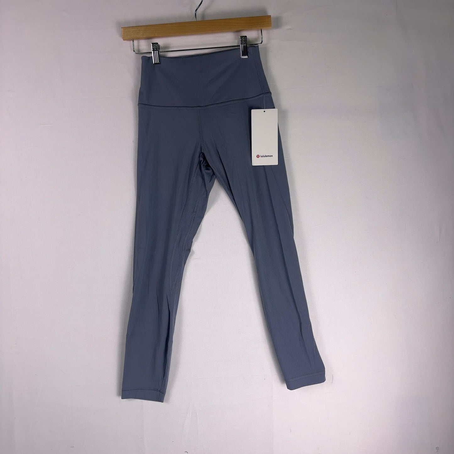 Pantalón de tiro alto con tejido acanalado