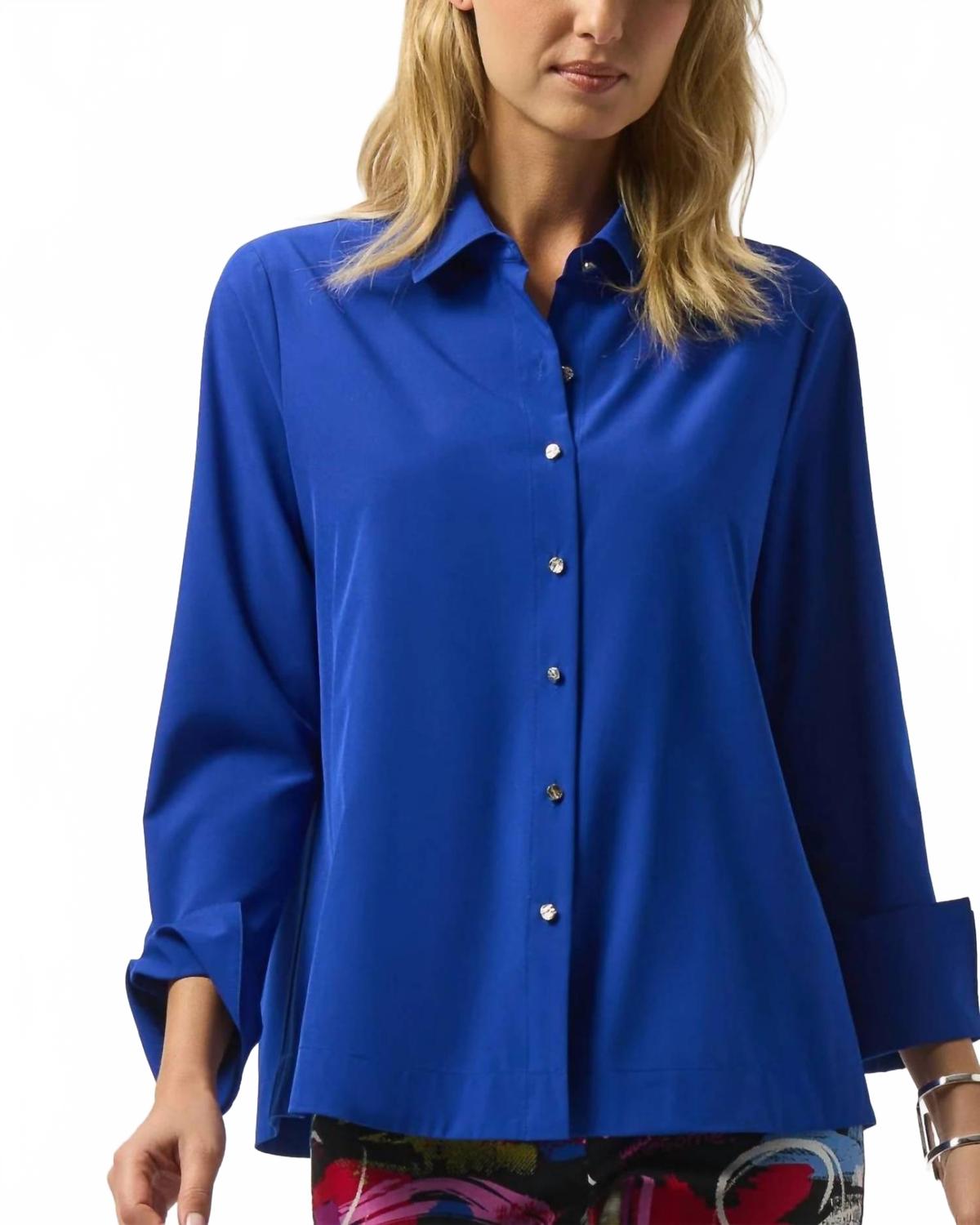 Blusa de corte amplio color azul