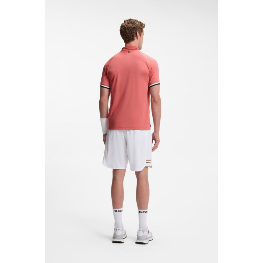 Polo de corte ajustado