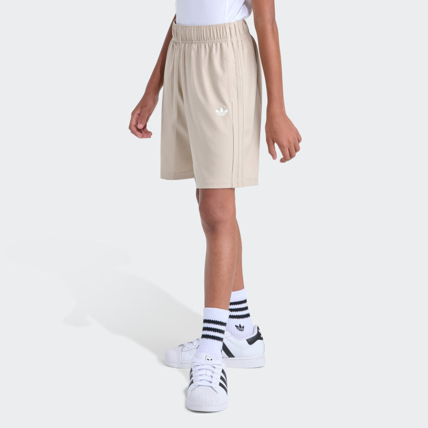 Short infantil