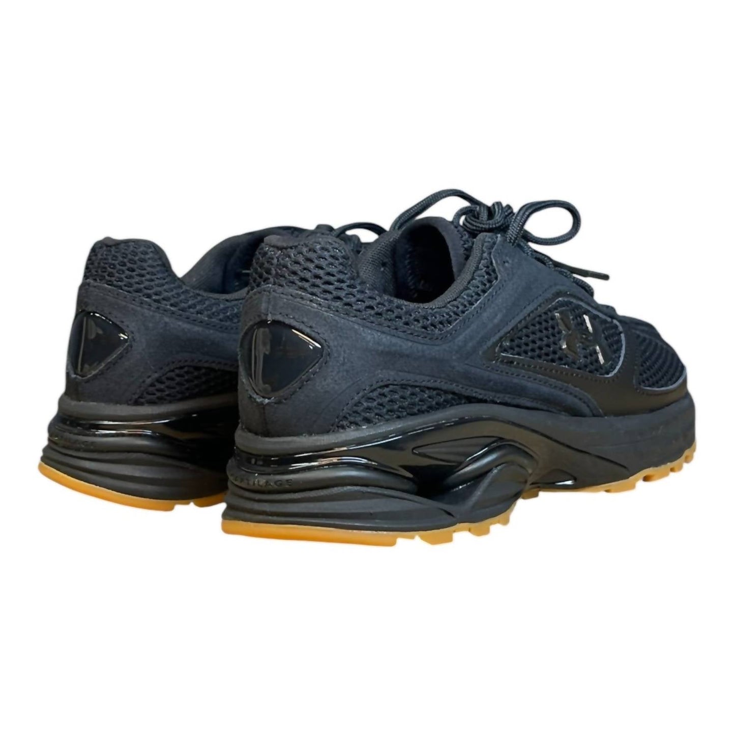 Tenis de hombre color negro