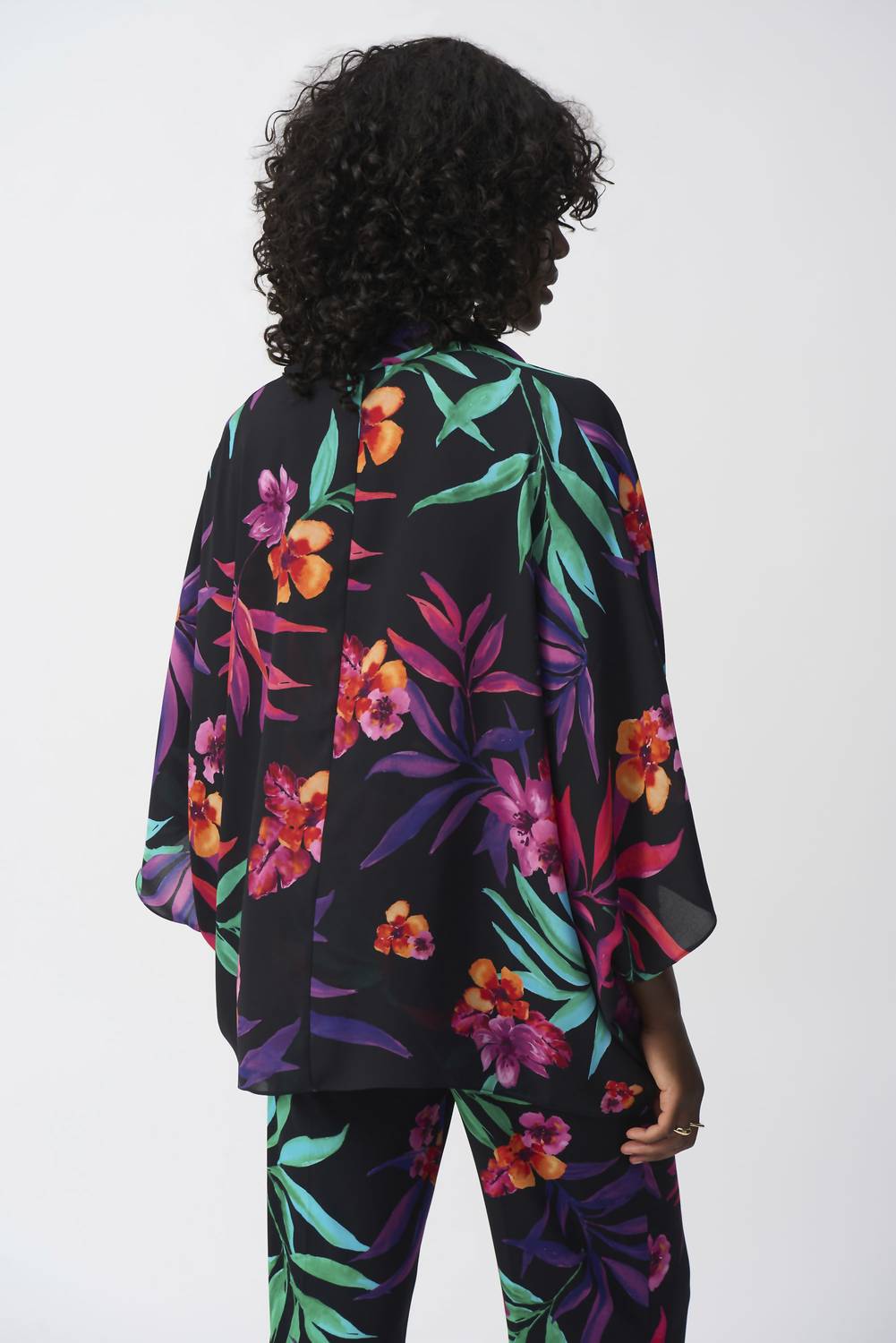 Top color negro
