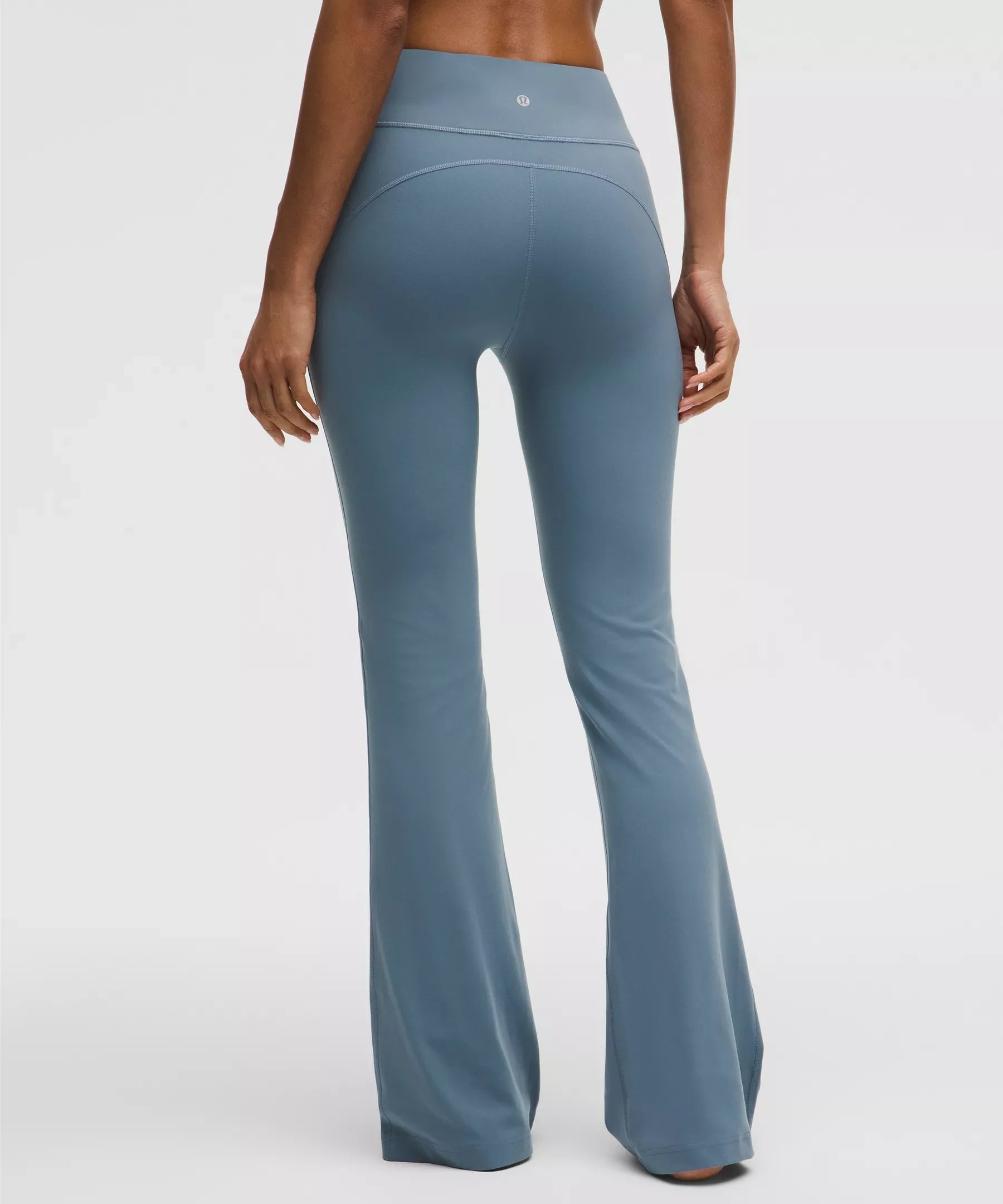 Pantalón de tiro alto