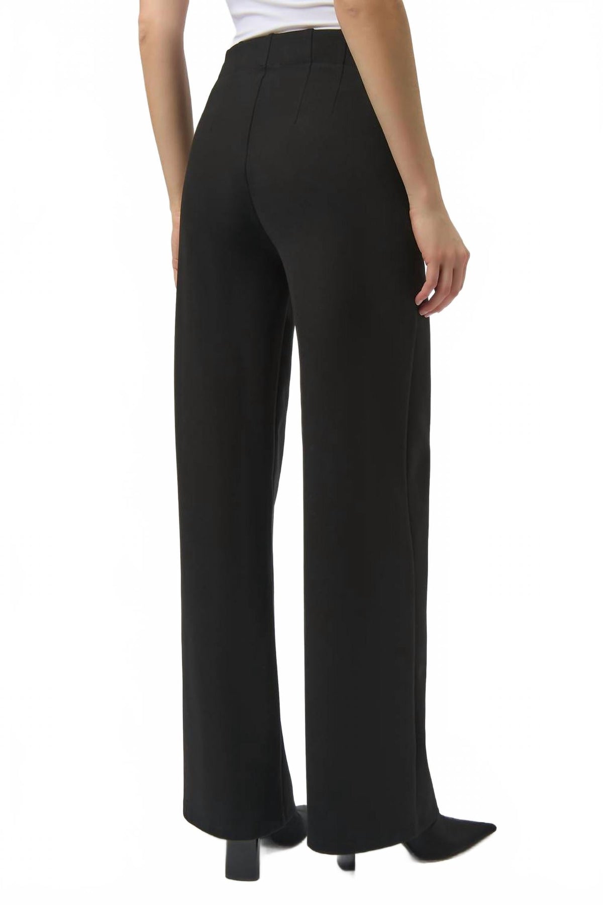Pantalón color negro