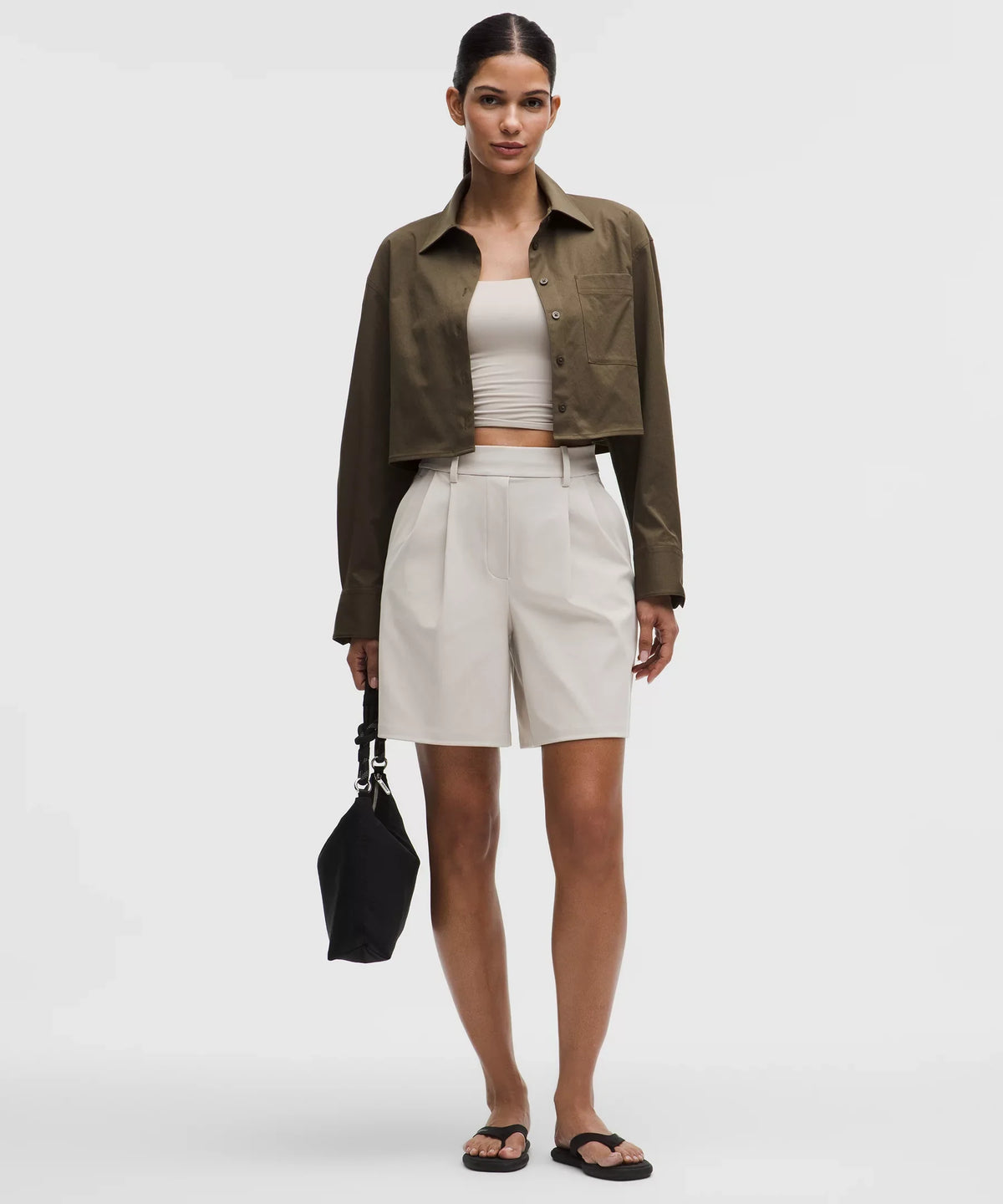 Short de tiro alto con pliegues