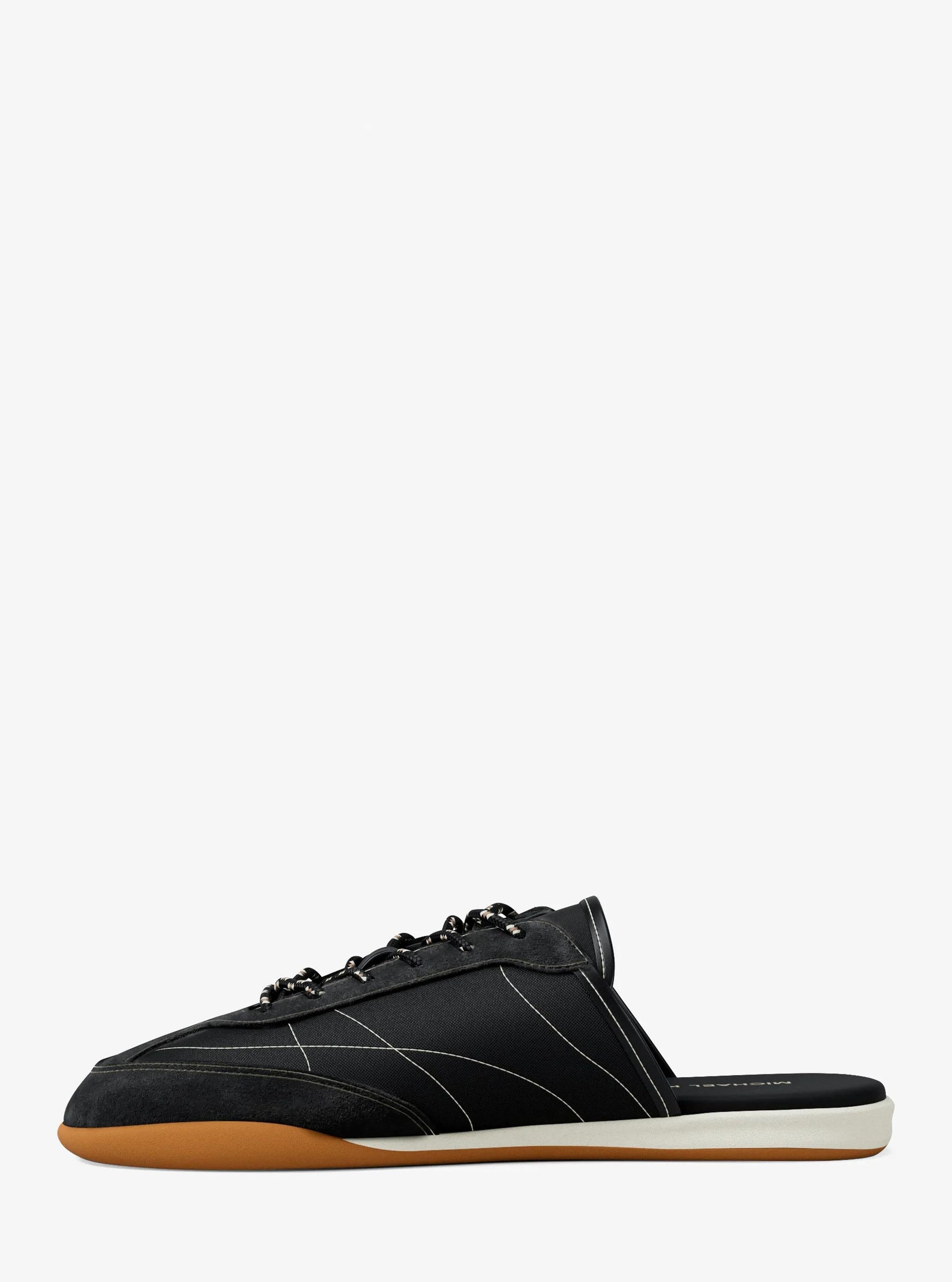 Zapatos destalonados de gamuza