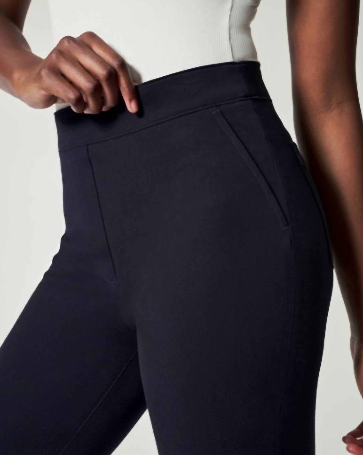 Pantalón color azul marino