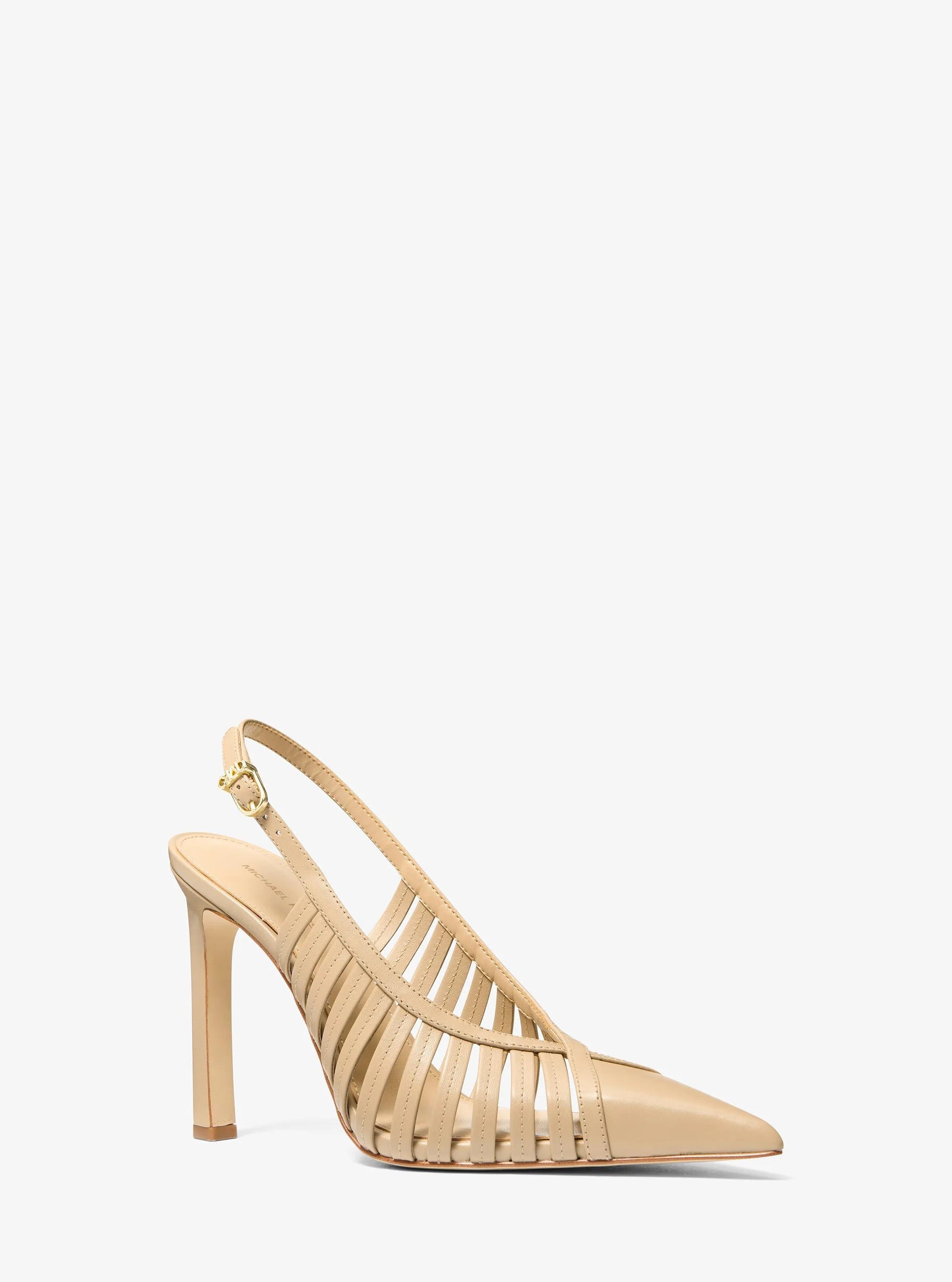 Tacones de cuero