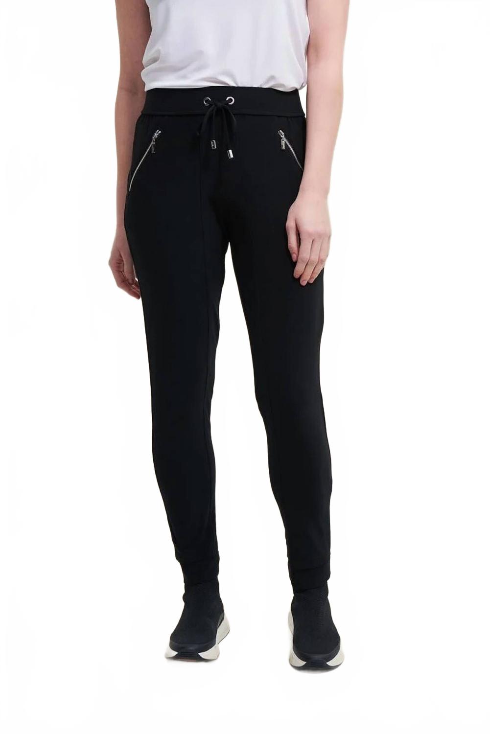 Pantalón deportivo color negro