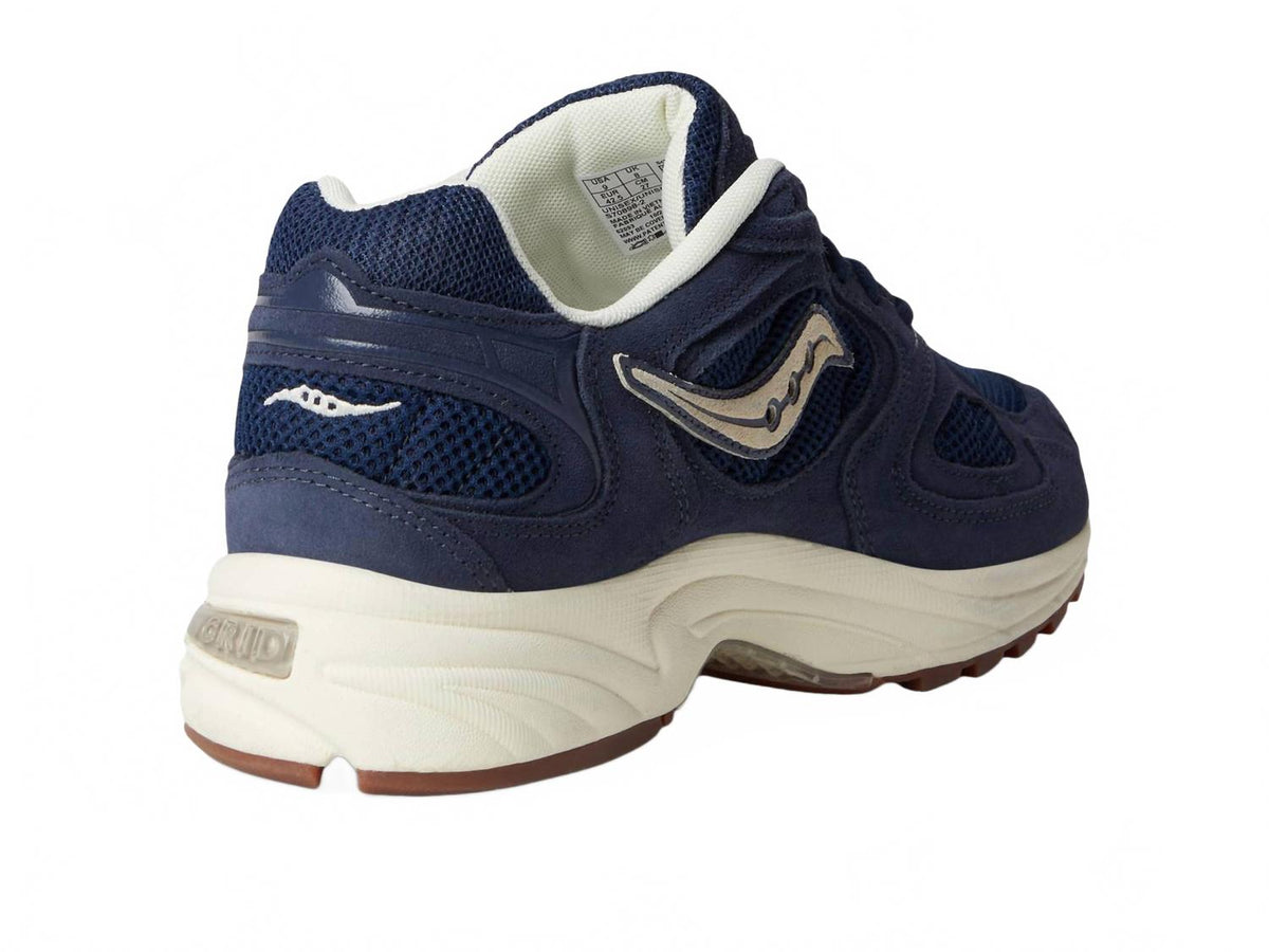 Tenis de hombre color azul marino y blanco