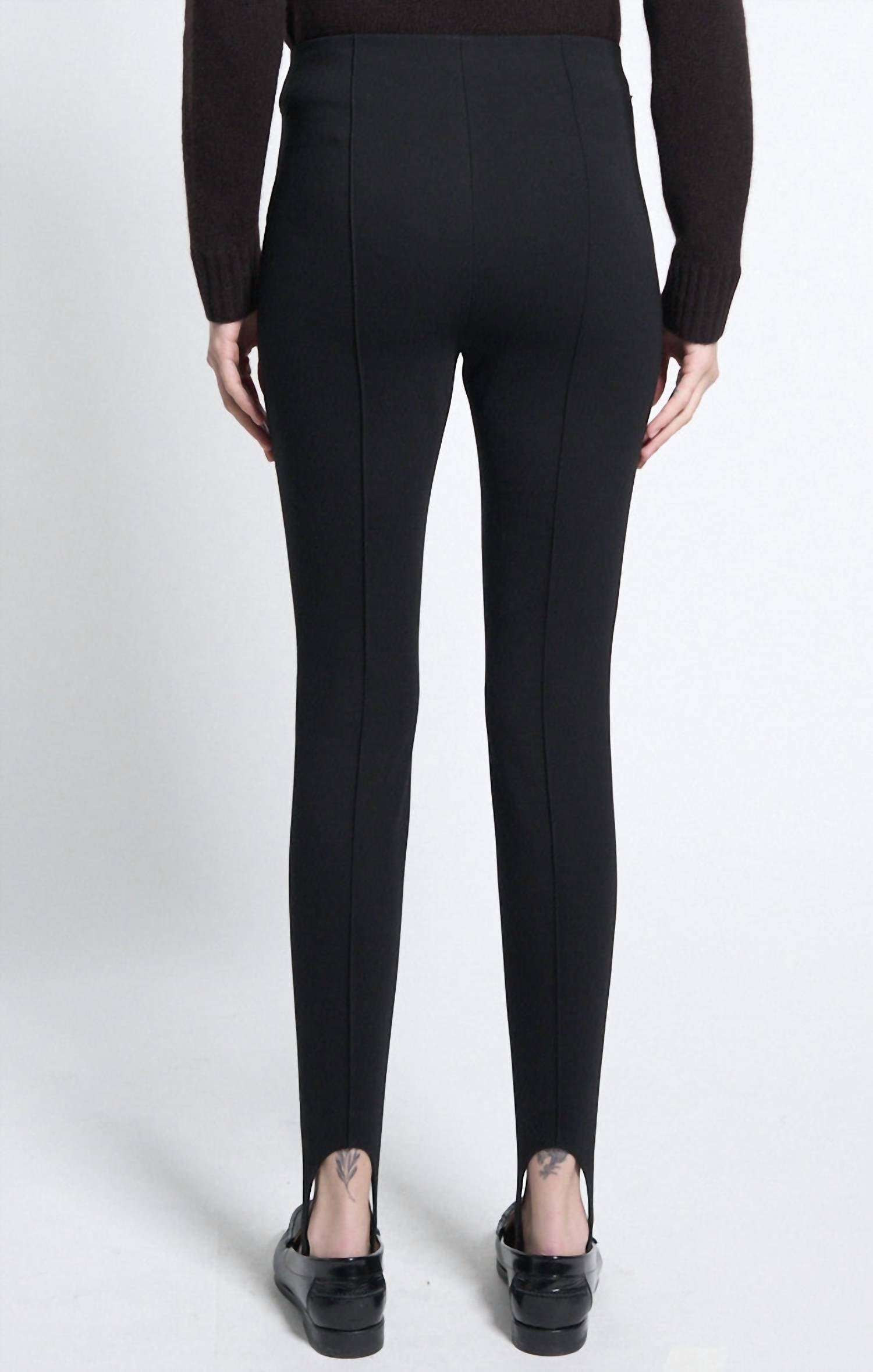 Pantalón color negro