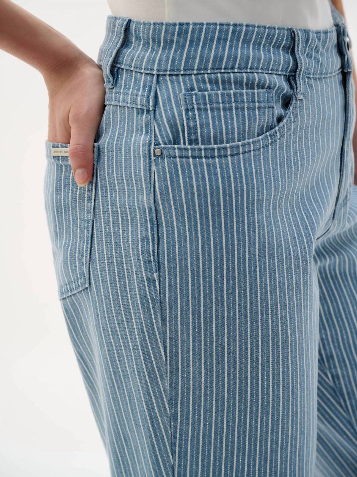 Jean a rayas color blanco y azul