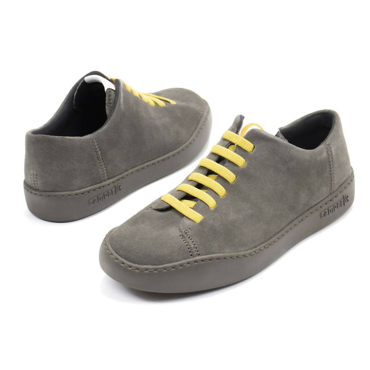 Tenis de hombre color verde