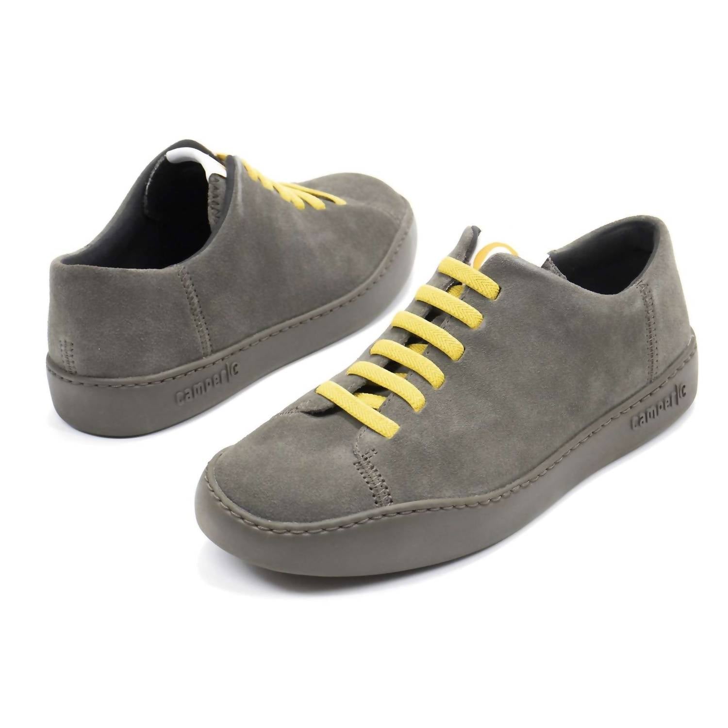 Tenis de hombre color verde