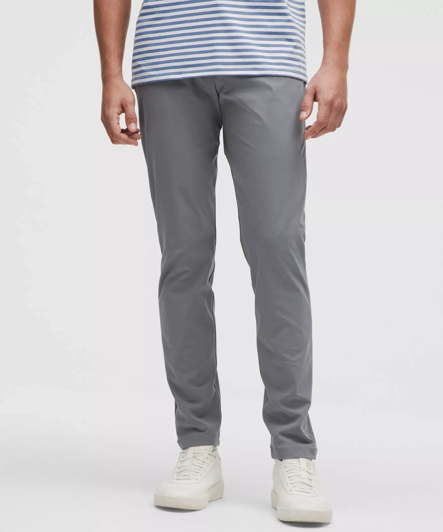 Pantalón de corte ajustado
