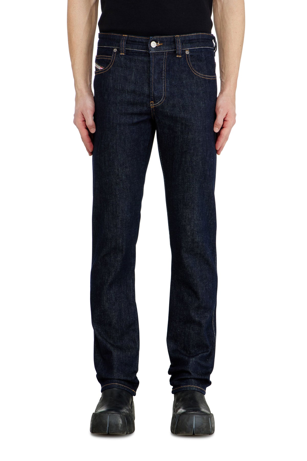 Jean color azul oscuro