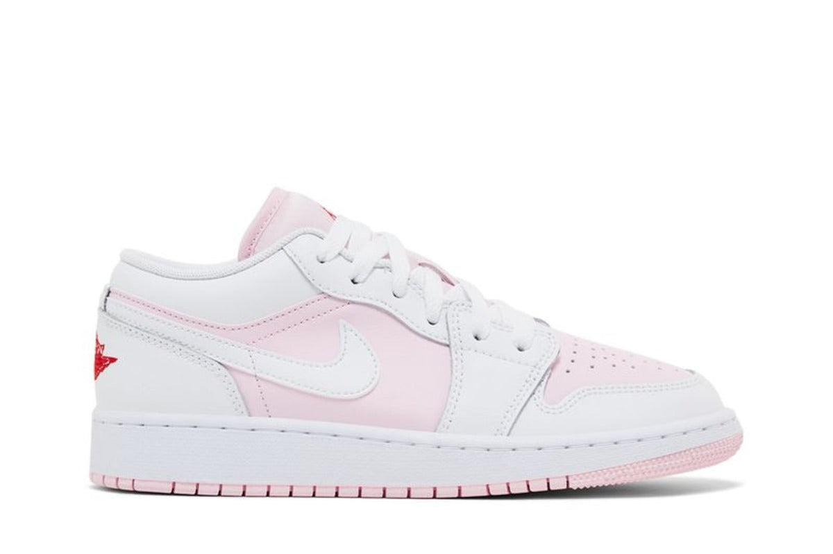 Calzado de mujer color blanco y rosado y rojo