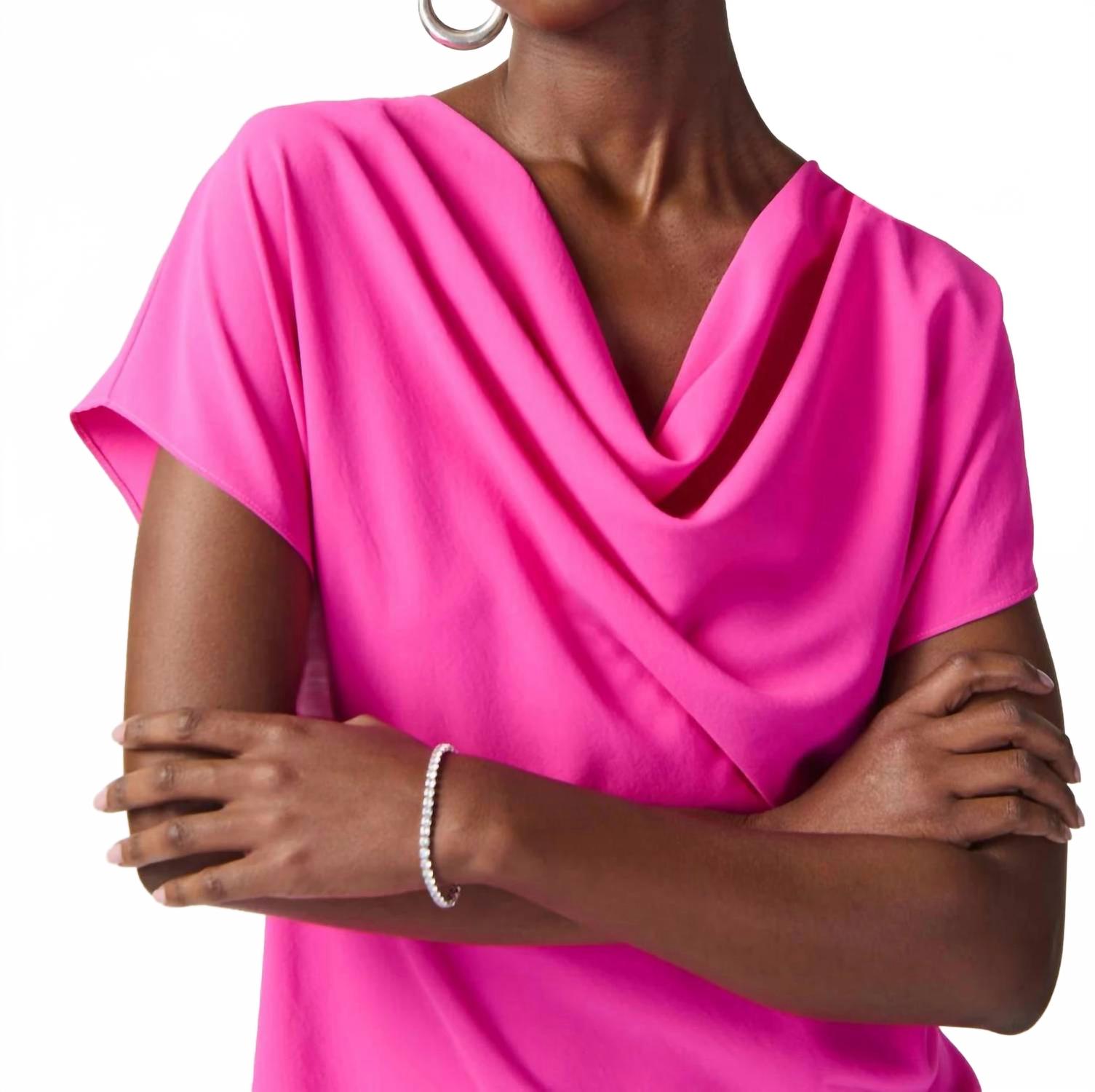 Top color rosado