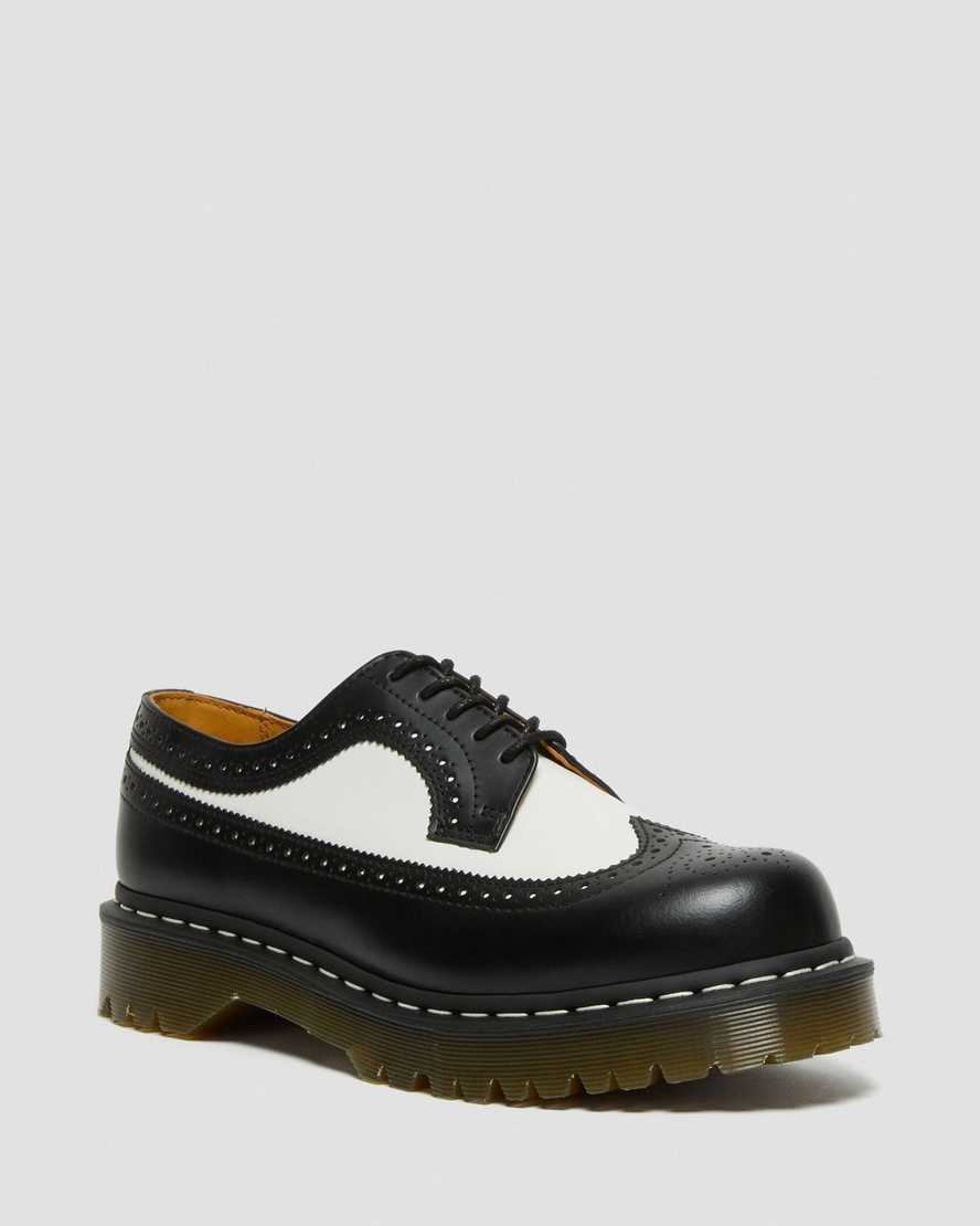 Zapatos de cordones de cuero