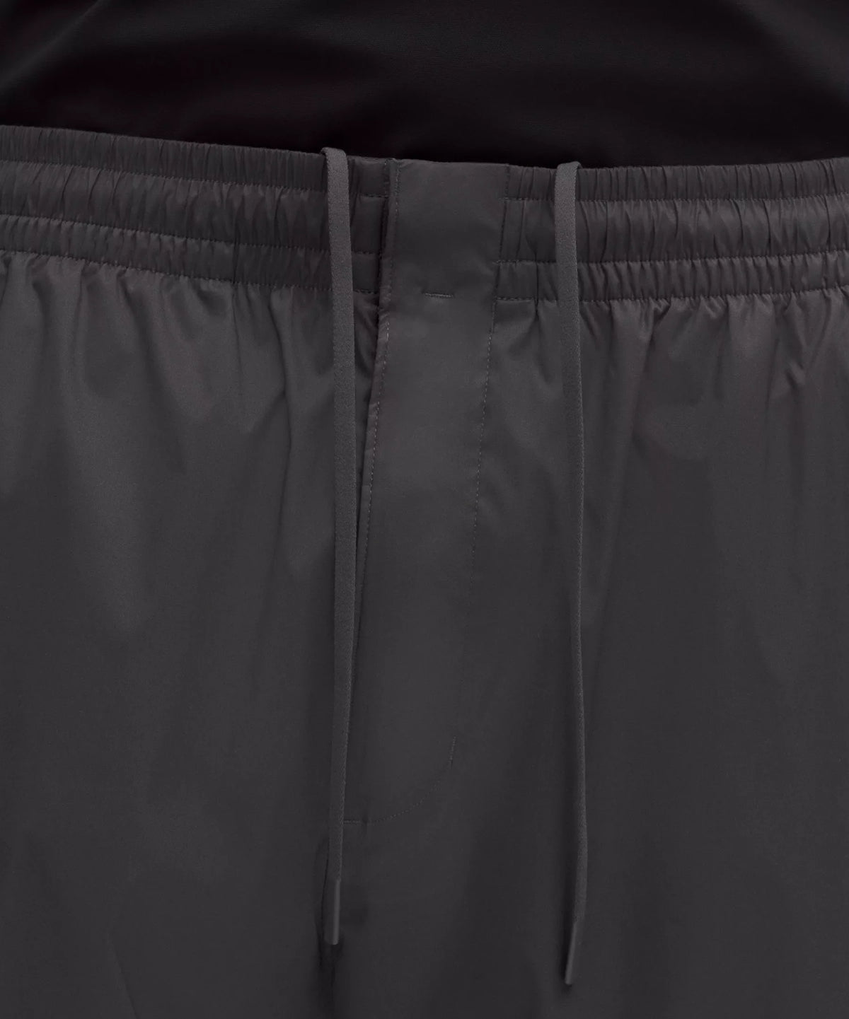 Pantalón de corte amplio