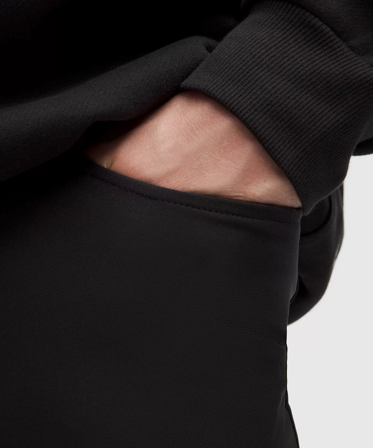 Pantalón de corte ajustado