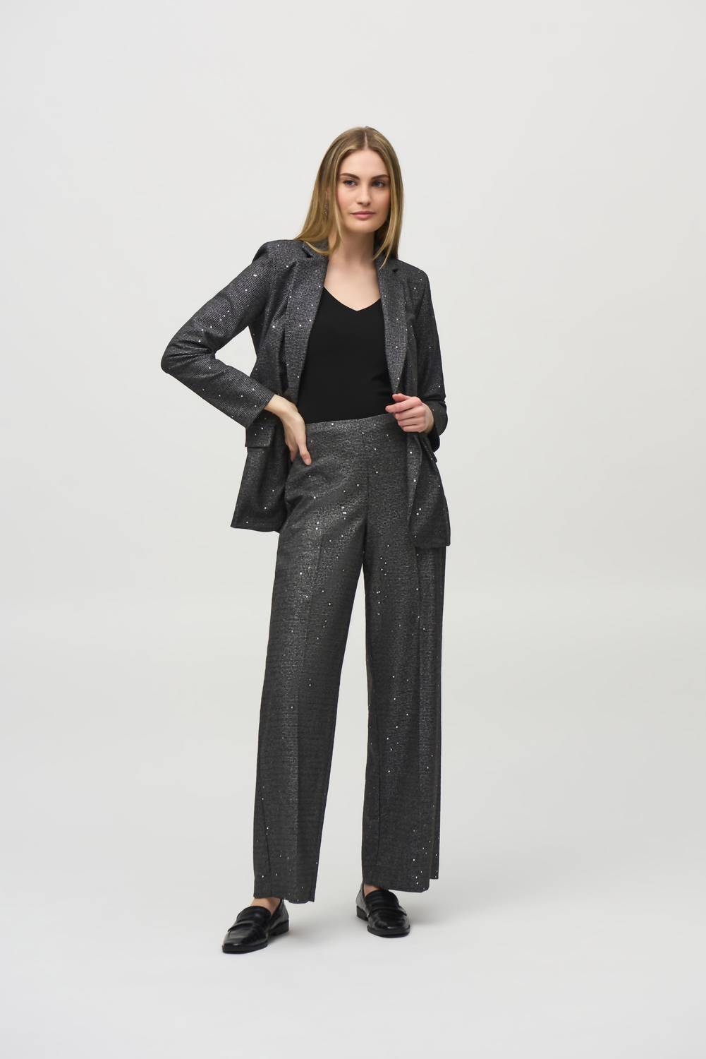 Pantalón de pierna ancha con lentejuelas color gris