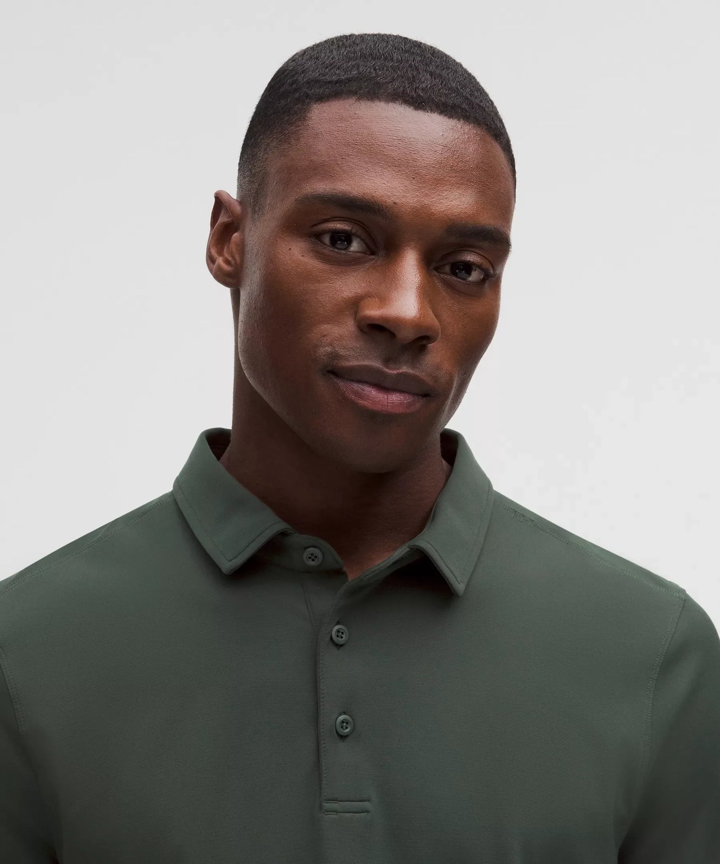 Polo de hombre de corte ajustado