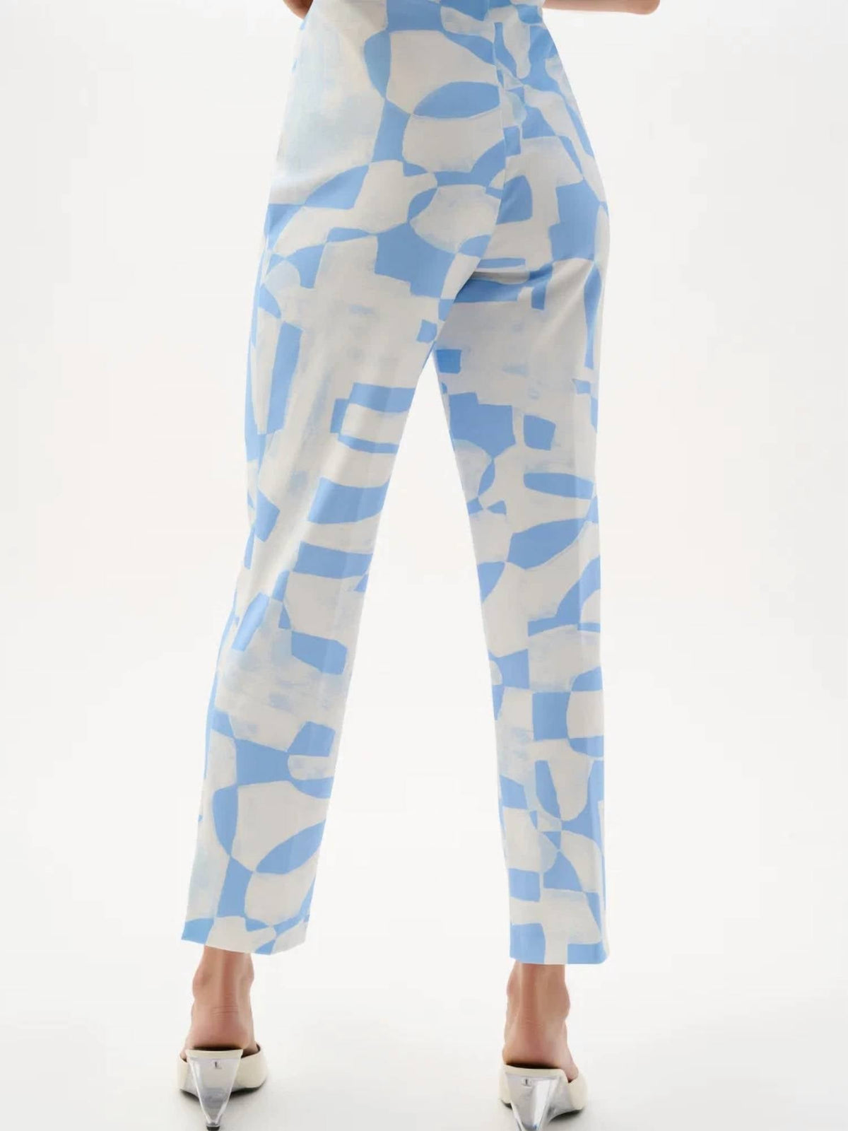 Pantalón de corte recto color azul y beige